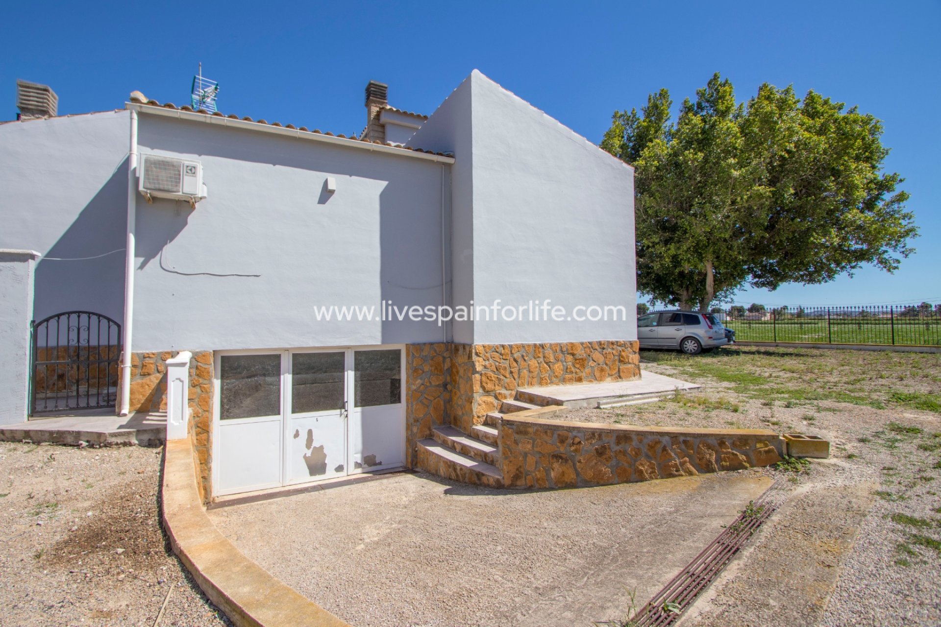 Resale - Country Property -
Catral