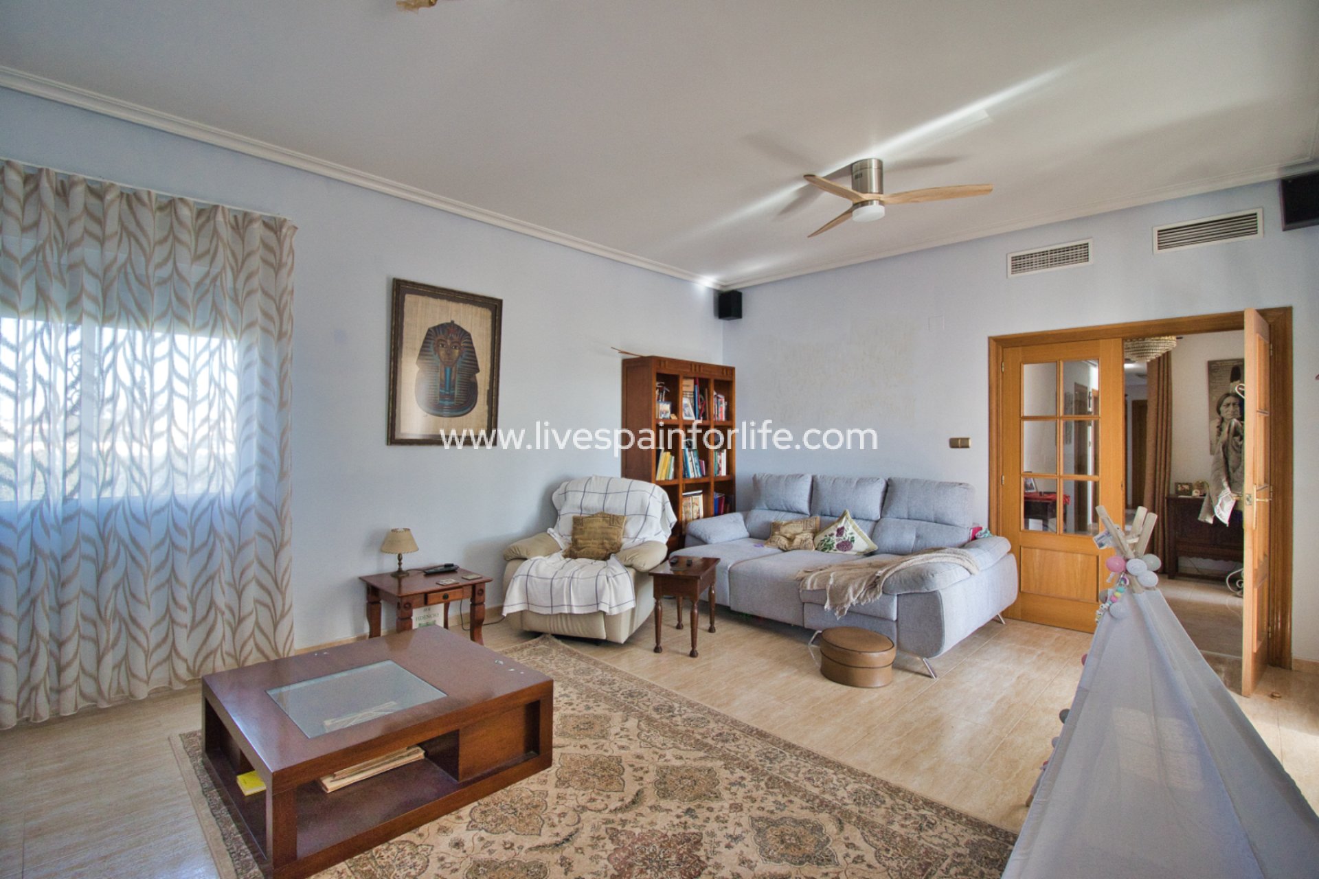 Resale - Country Property -
Catral