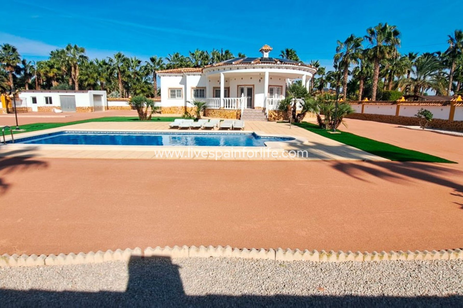 Resale - Country Property -
Catral
