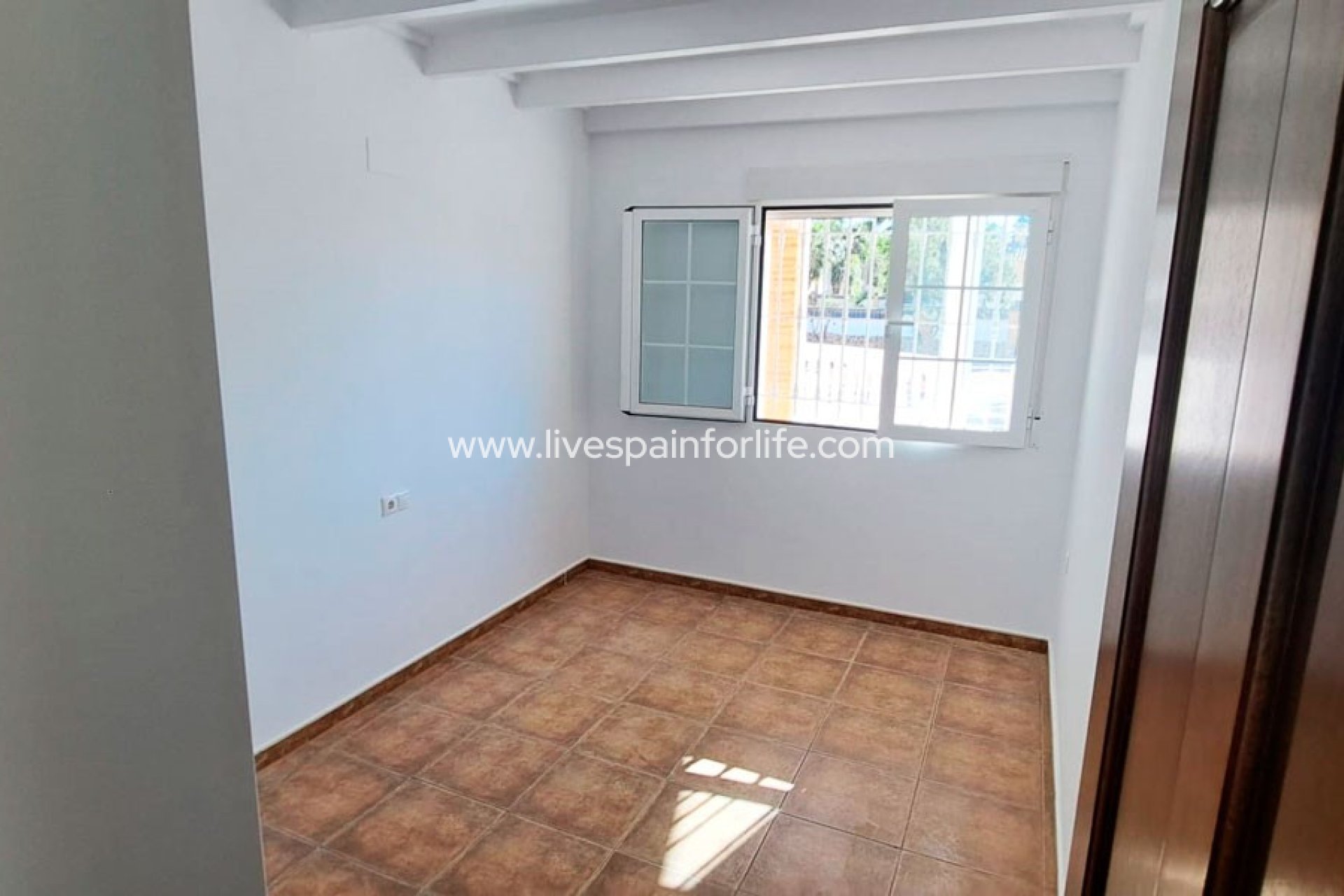 Resale - Country Property -
Catral
