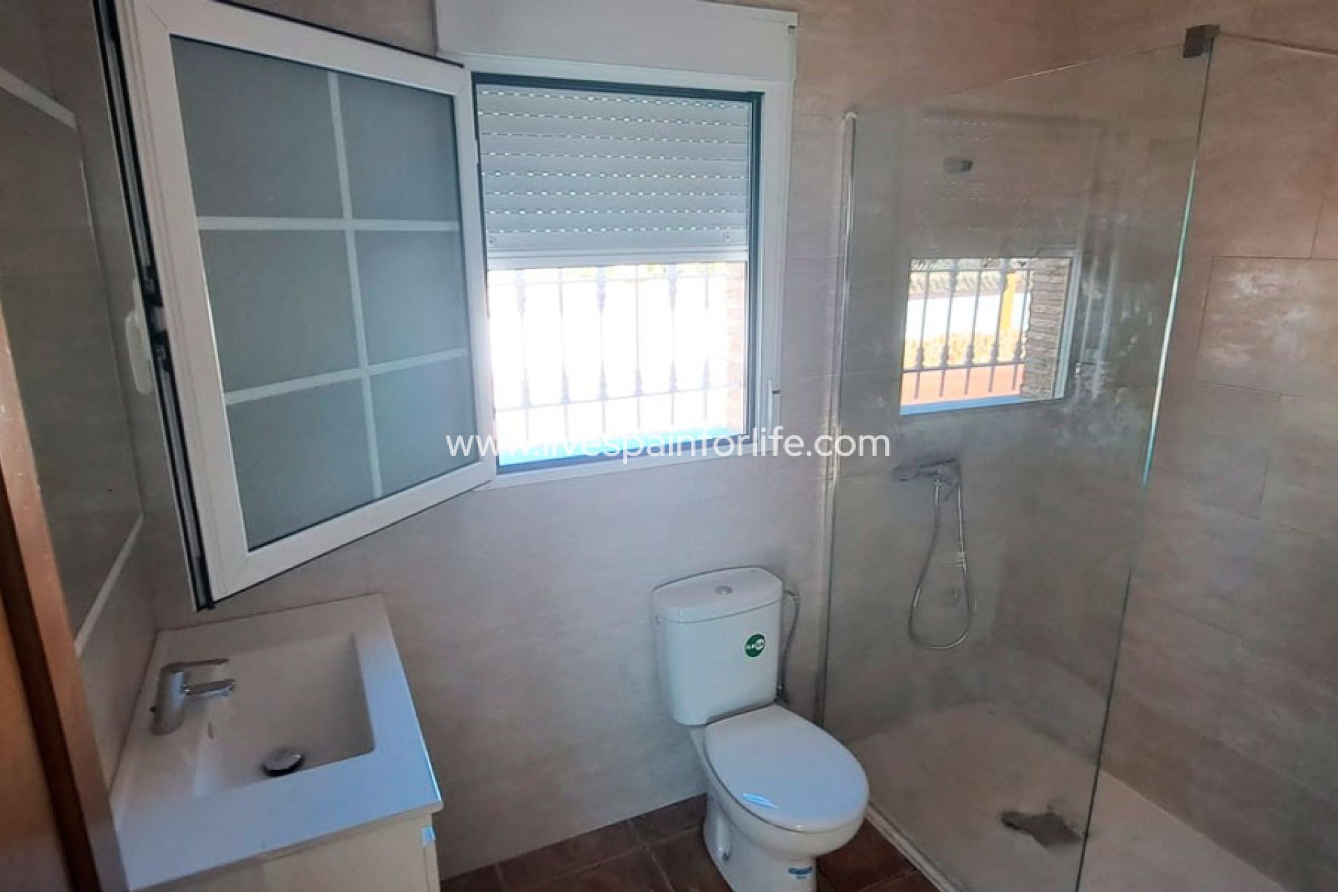 Resale - Country Property -
Catral
