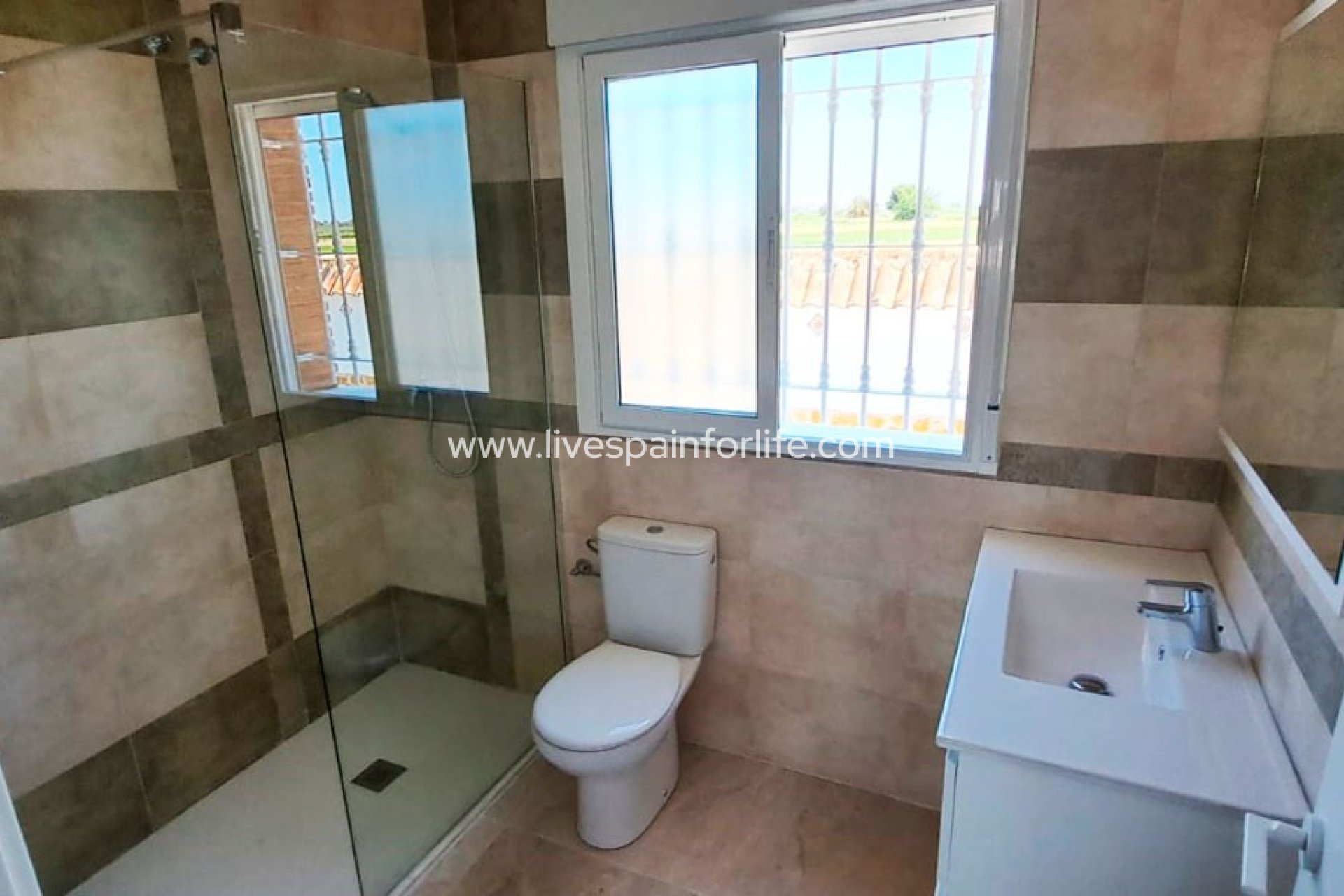 Resale - Country Property -
Catral