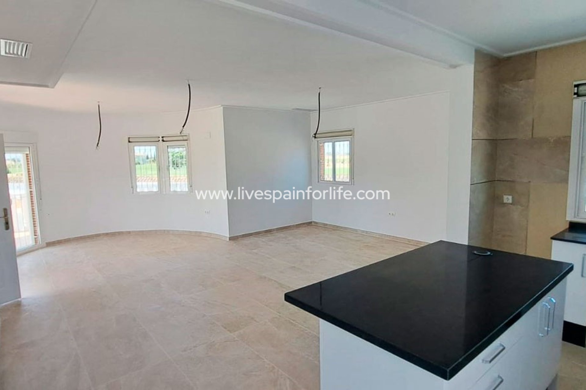 Resale - Country Property -
Catral
