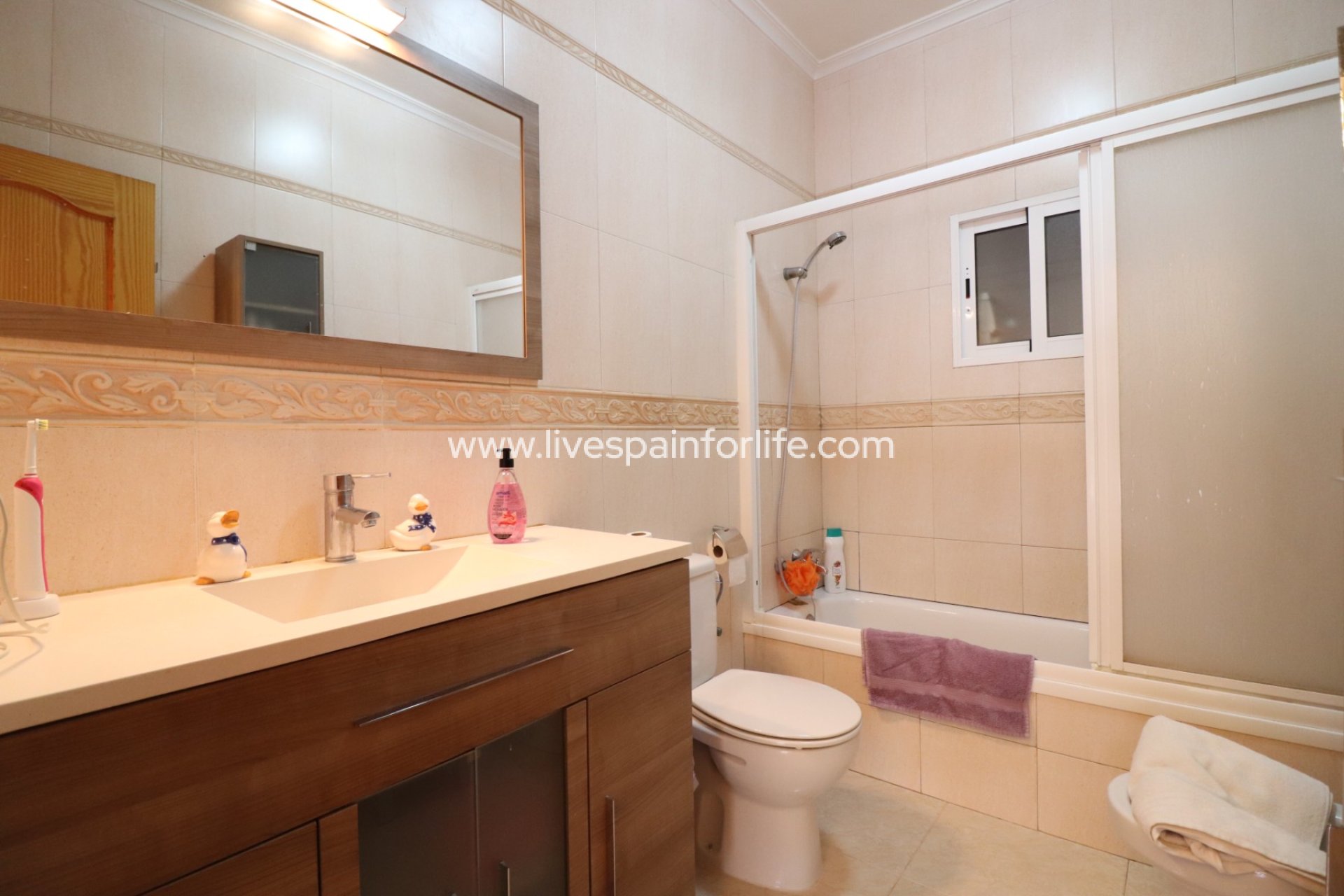 Resale - Country Property -
Catral