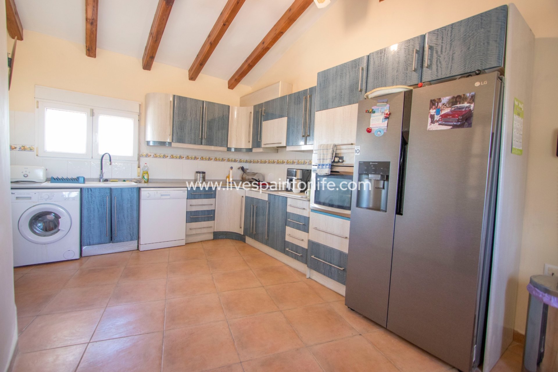 Resale - Country Property -
Catral