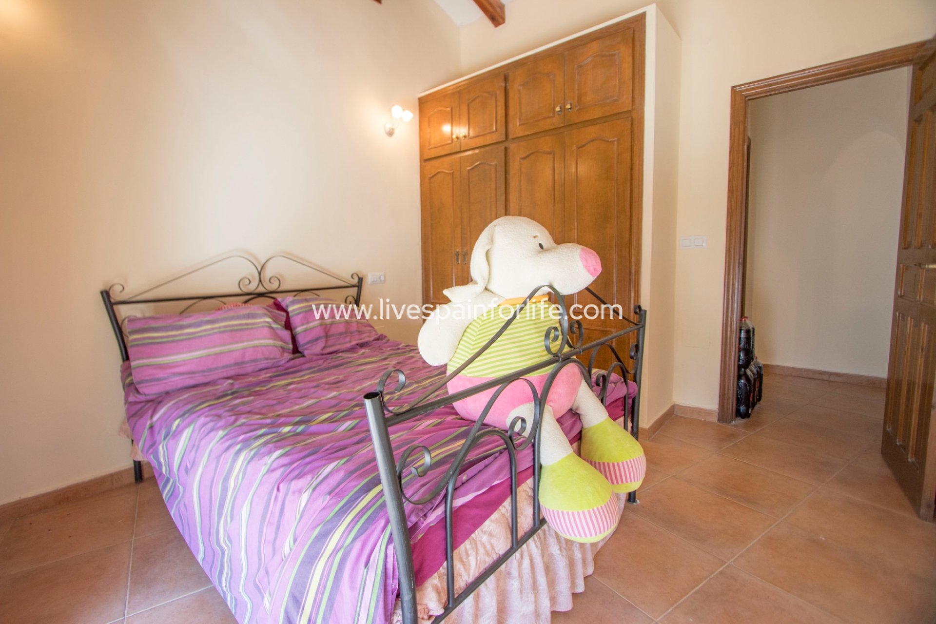 Resale - Country Property -
Catral