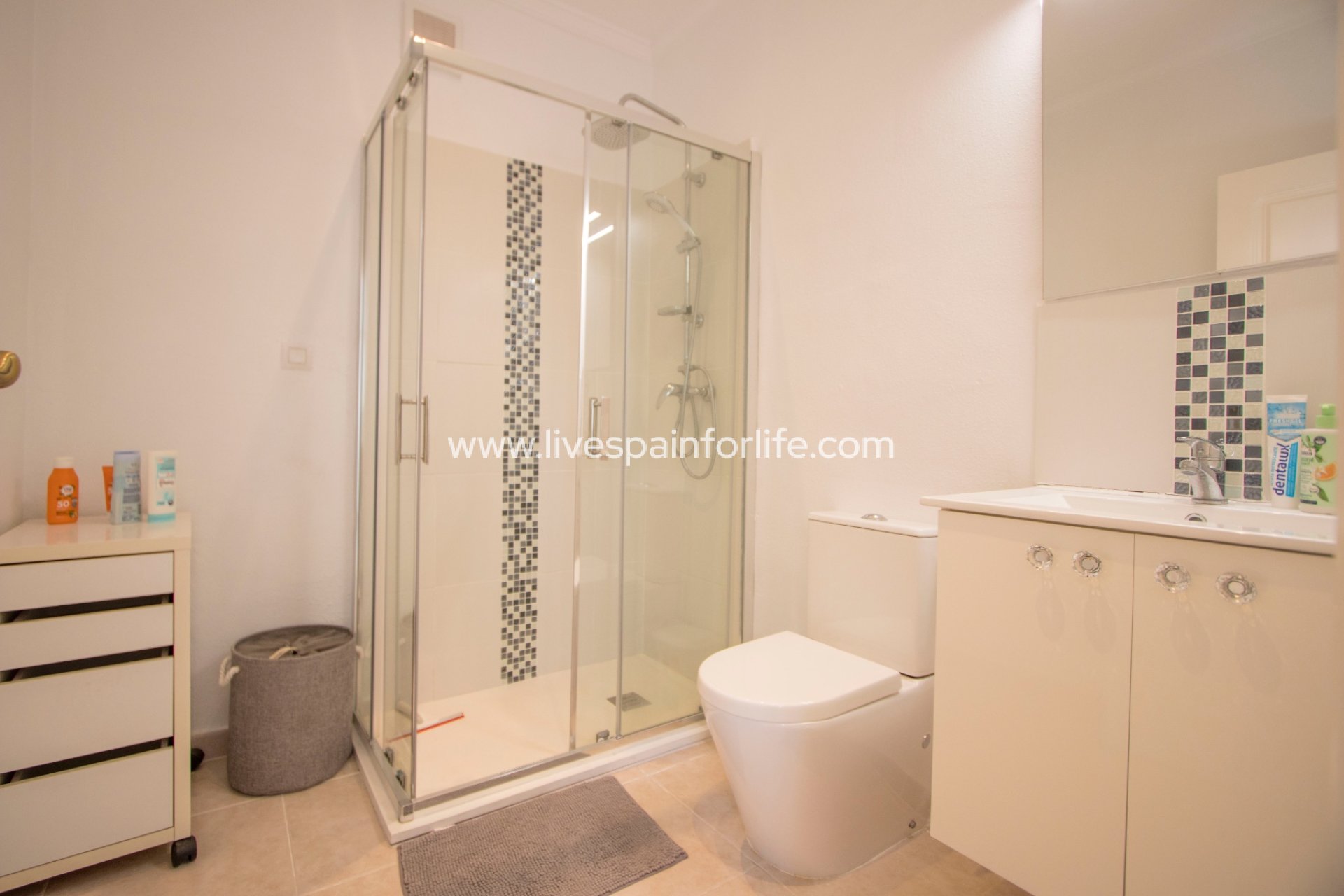 Resale - Country Property -
Catral