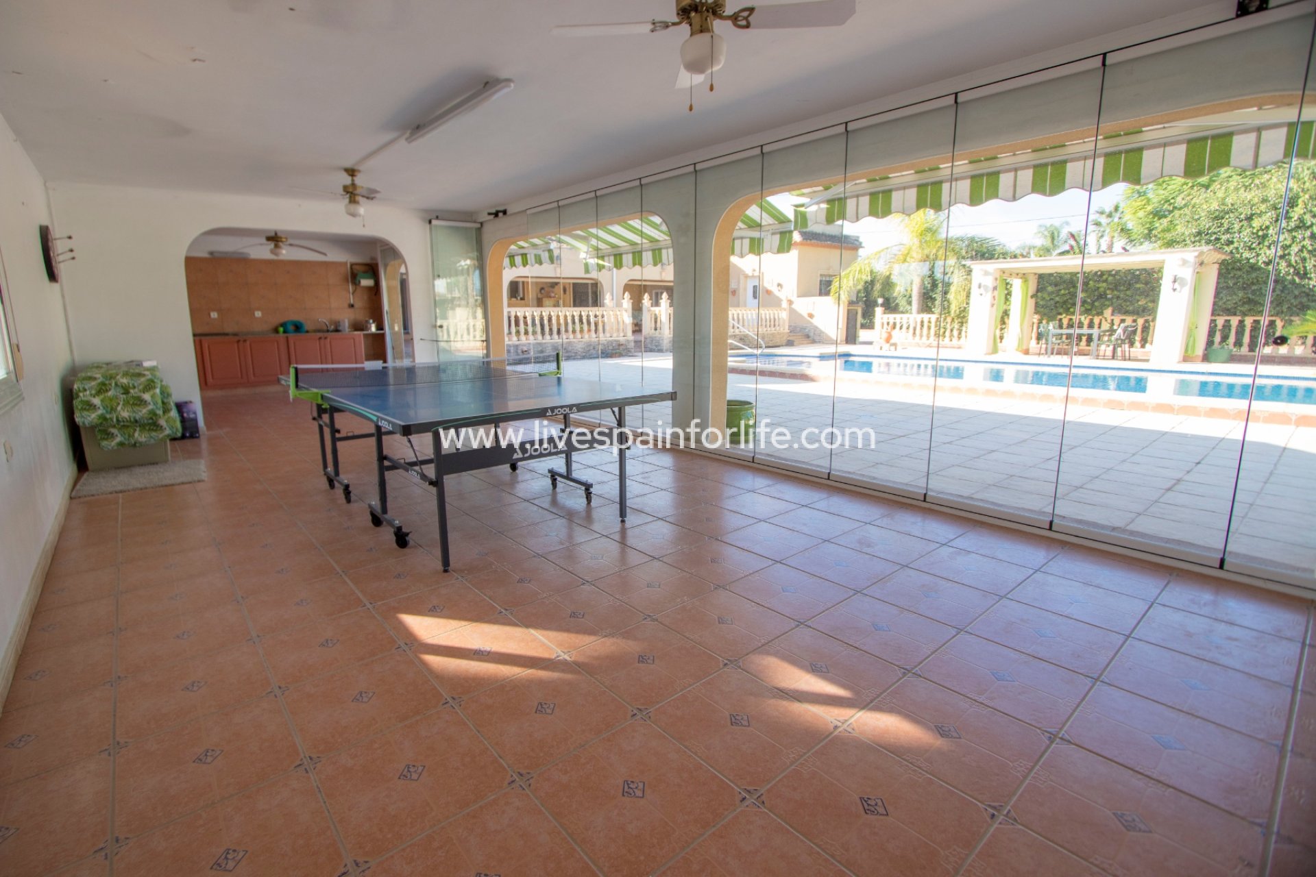 Resale - Country Property -
Catral