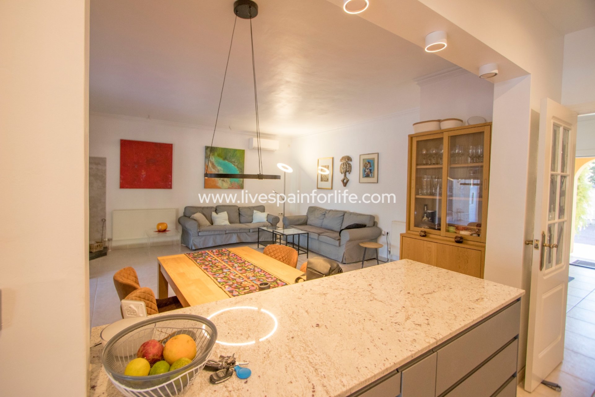 Resale - Country Property -
Catral