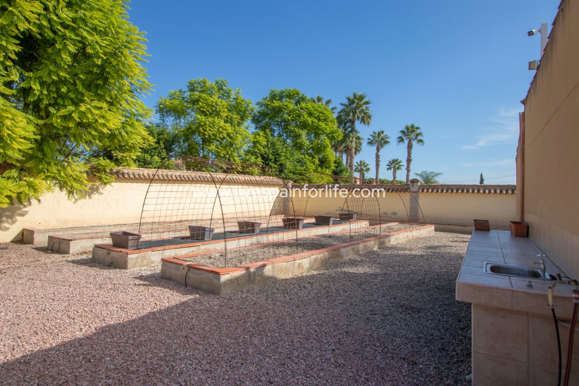 Resale - Country Property -
Catral