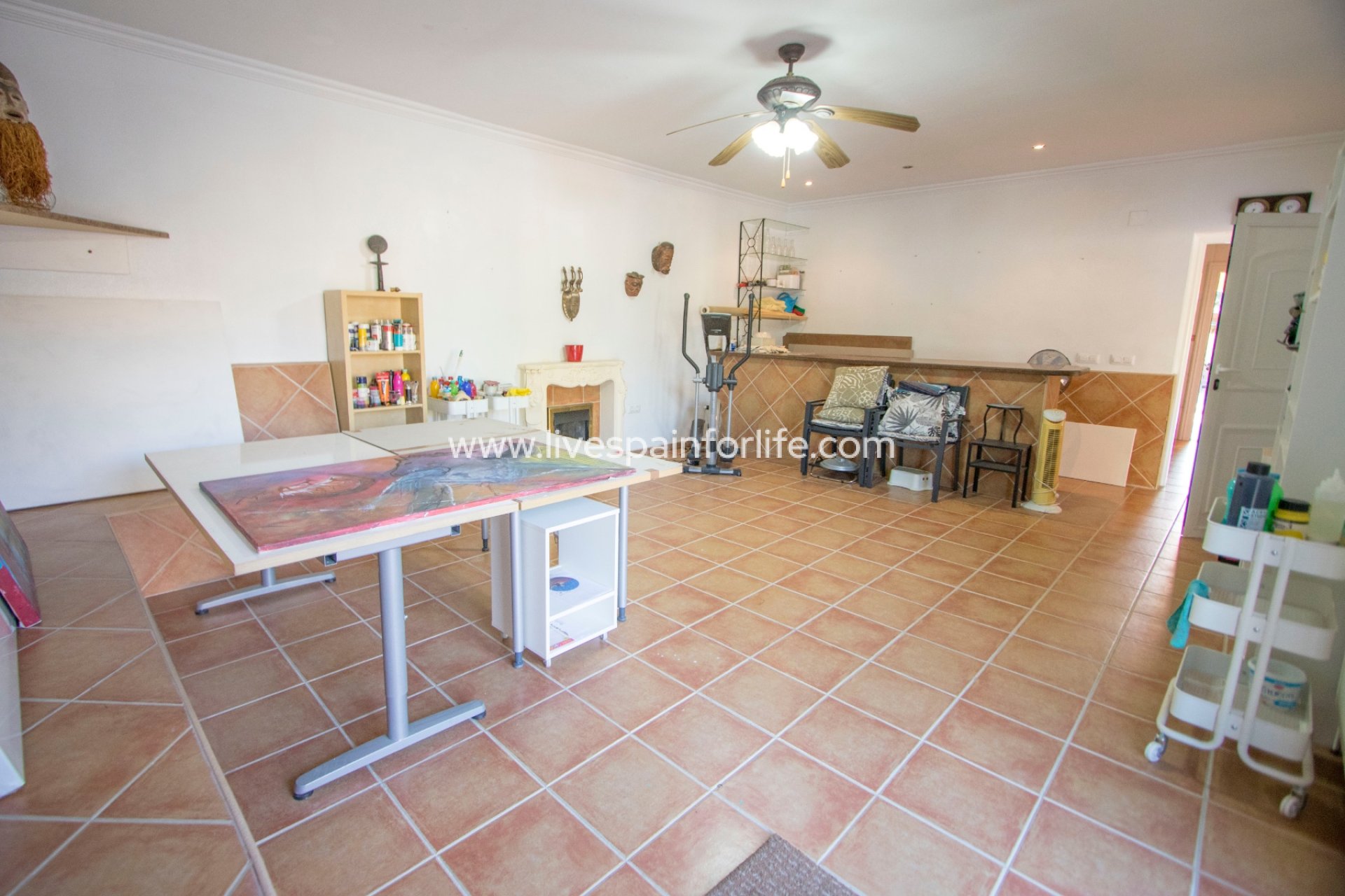 Resale - Country Property -
Catral