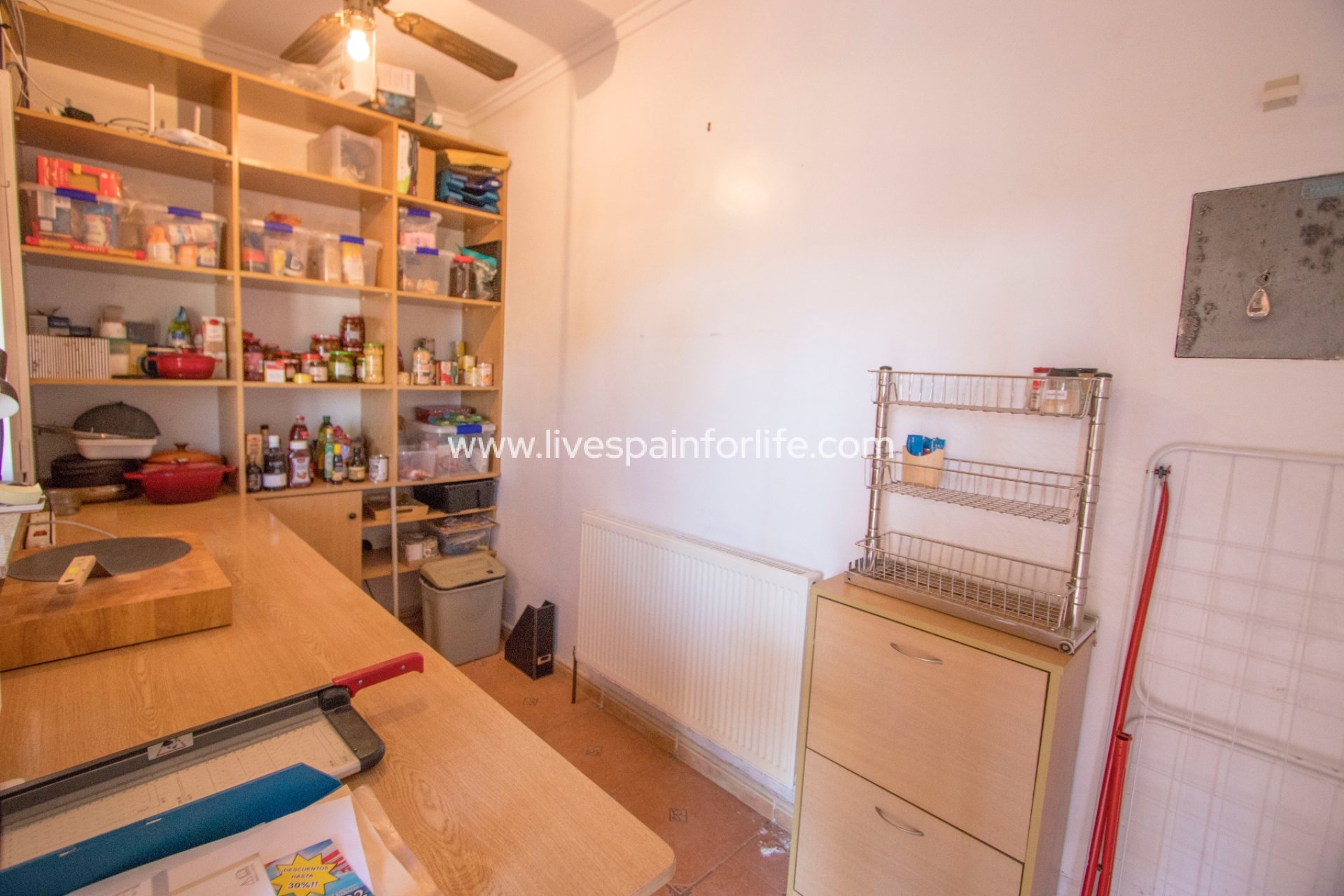 Resale - Country Property -
Catral