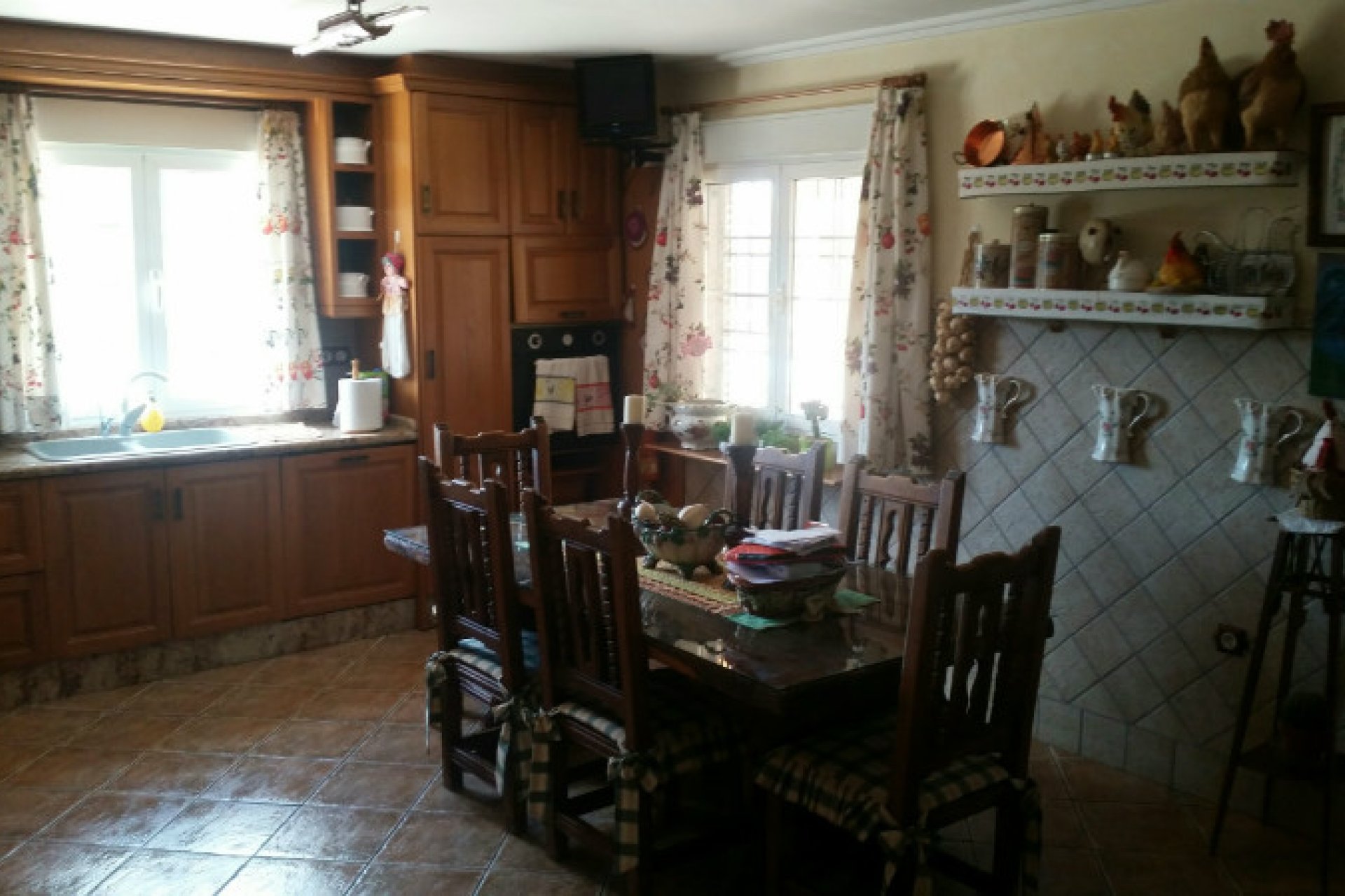 Resale - Country Property -
Catral