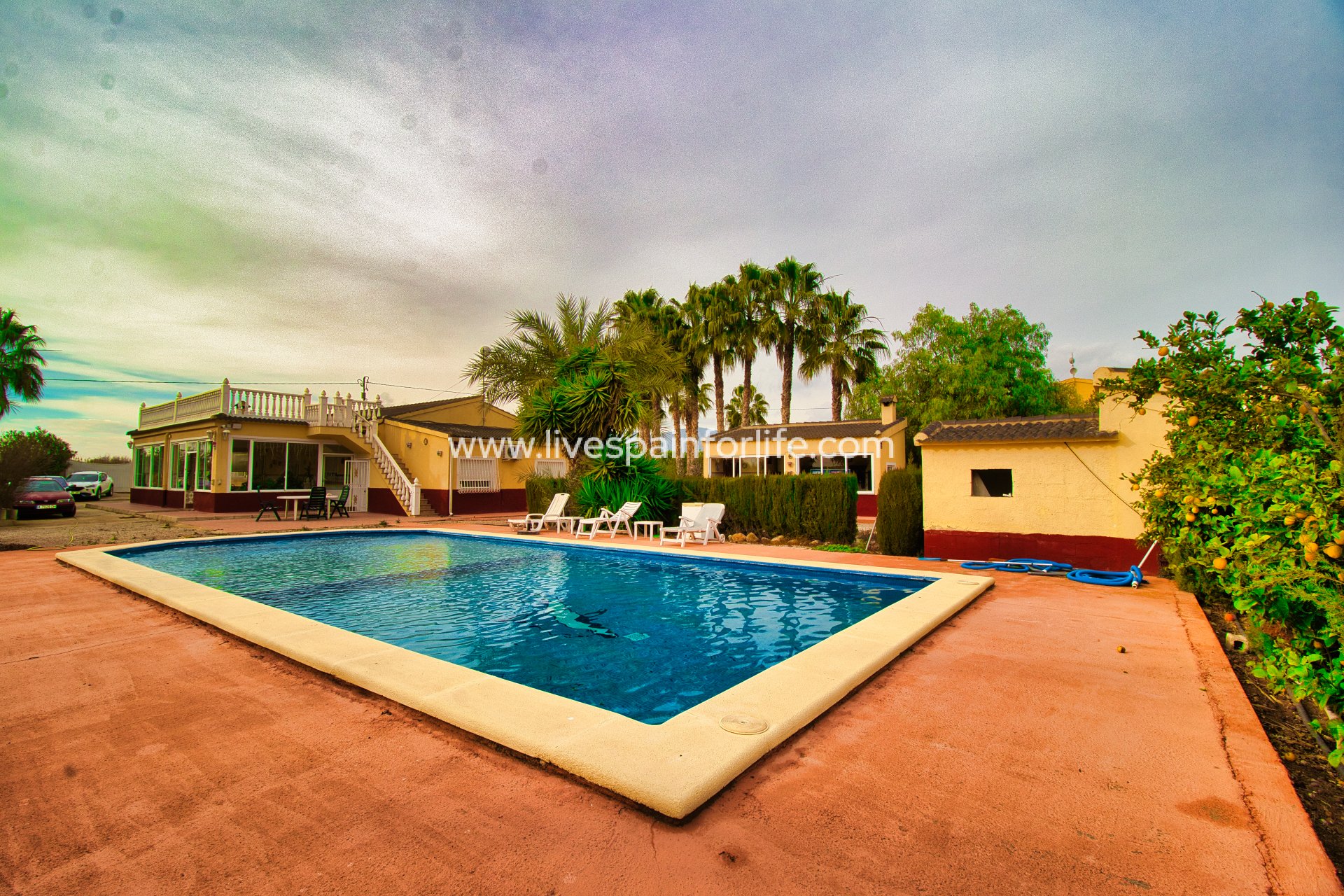 Resale - Country Property -
Crevillent