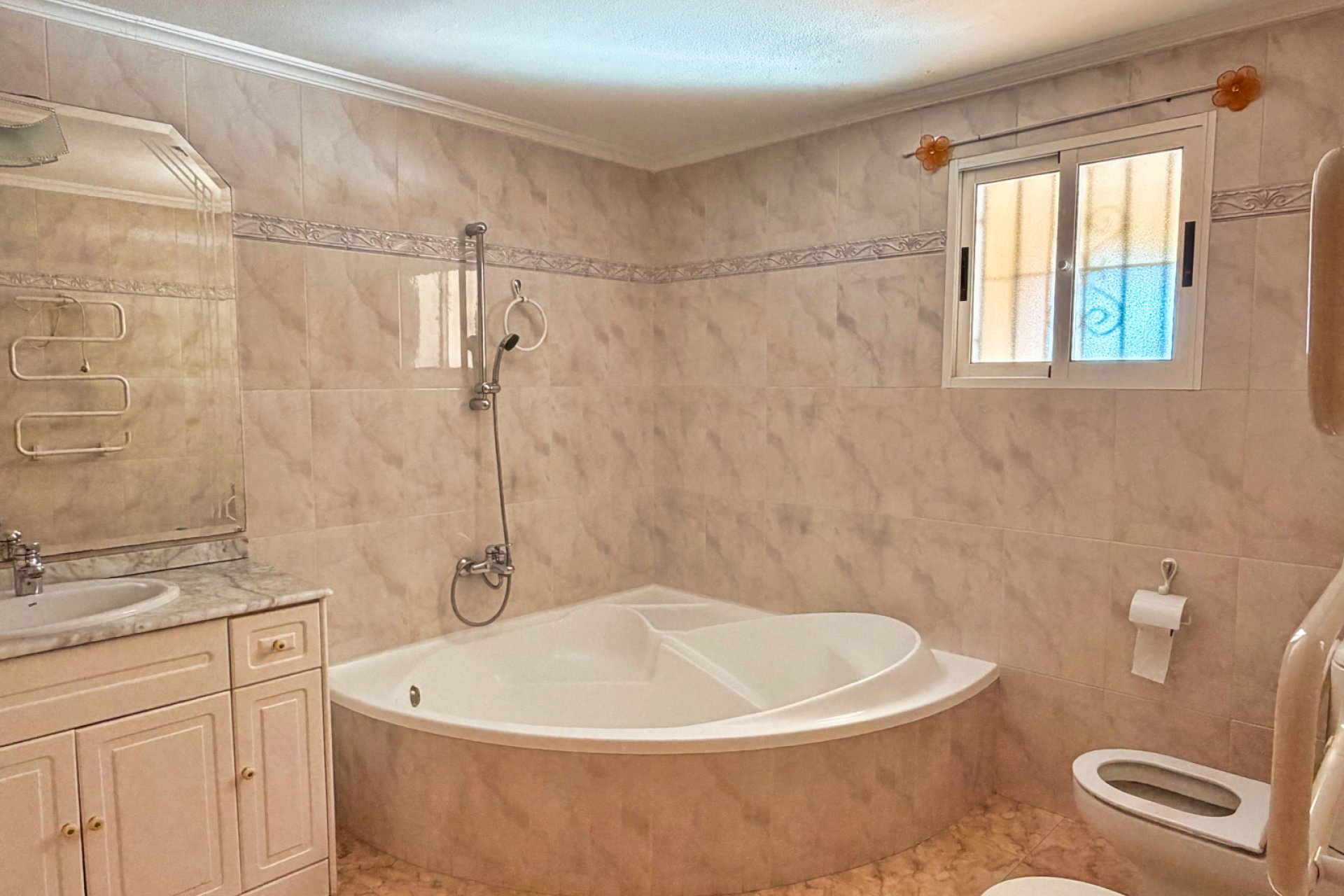 Resale - Country Property -
Crevillent