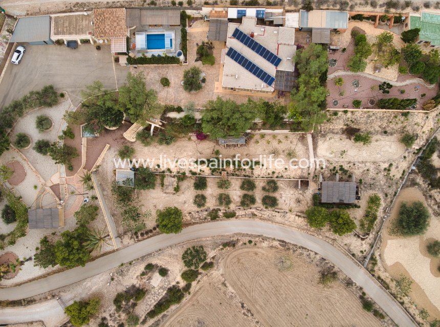 Resale - Country Property -
Crevillent