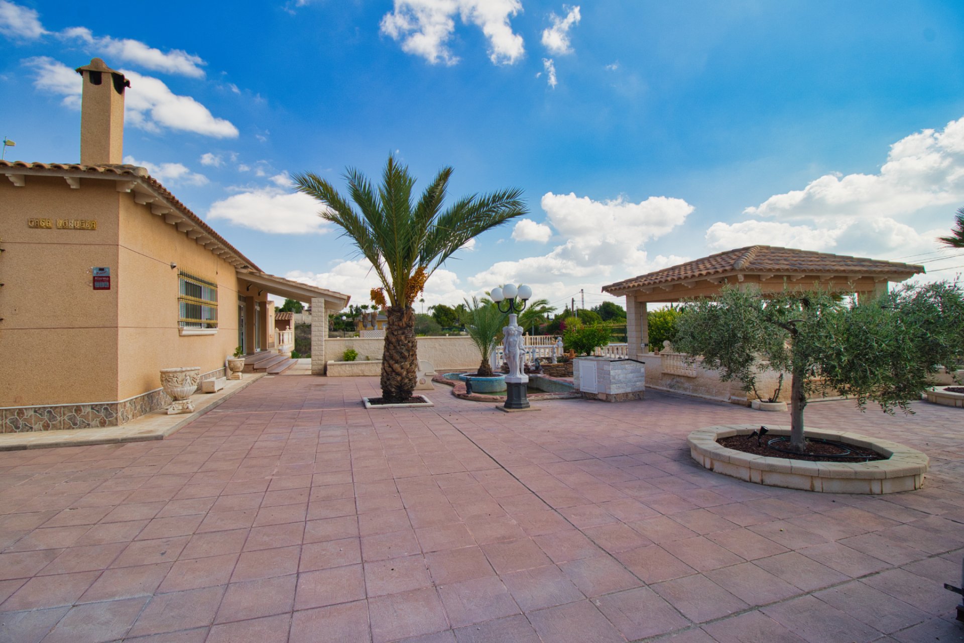 Resale - Country Property -
Crevillent