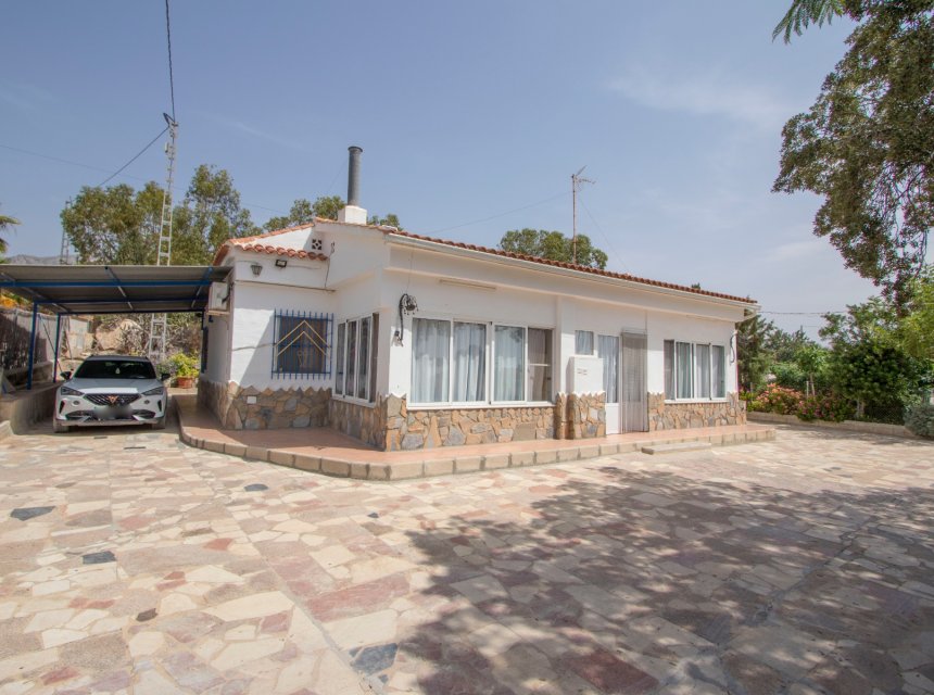 Resale - Country Property -
Crevillent