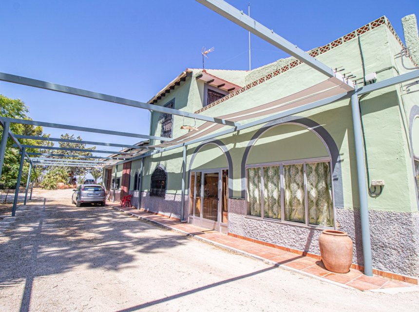 Resale - Country Property -
Crevillent