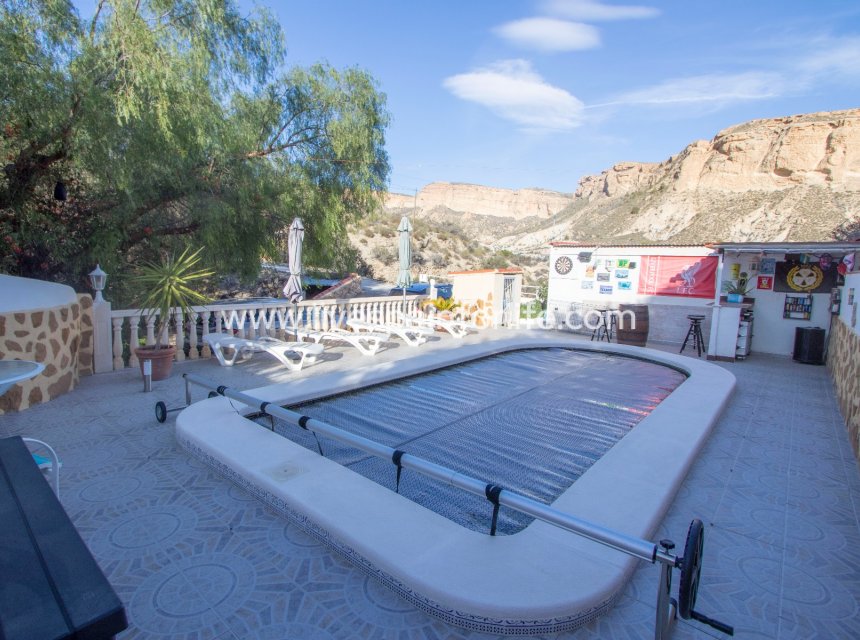 Resale - Country Property -
Crevillent