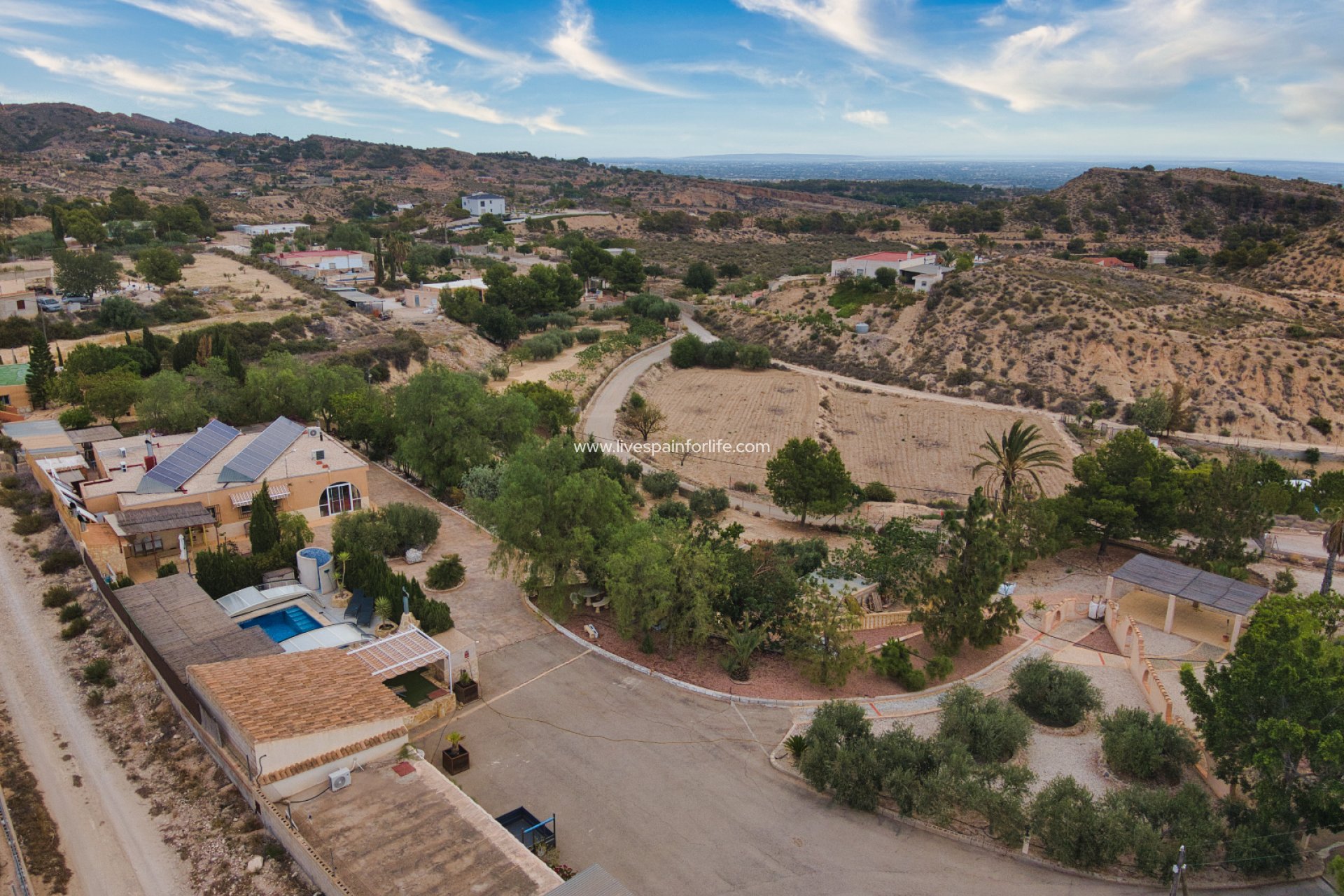 Resale - Country Property -
Crevillent