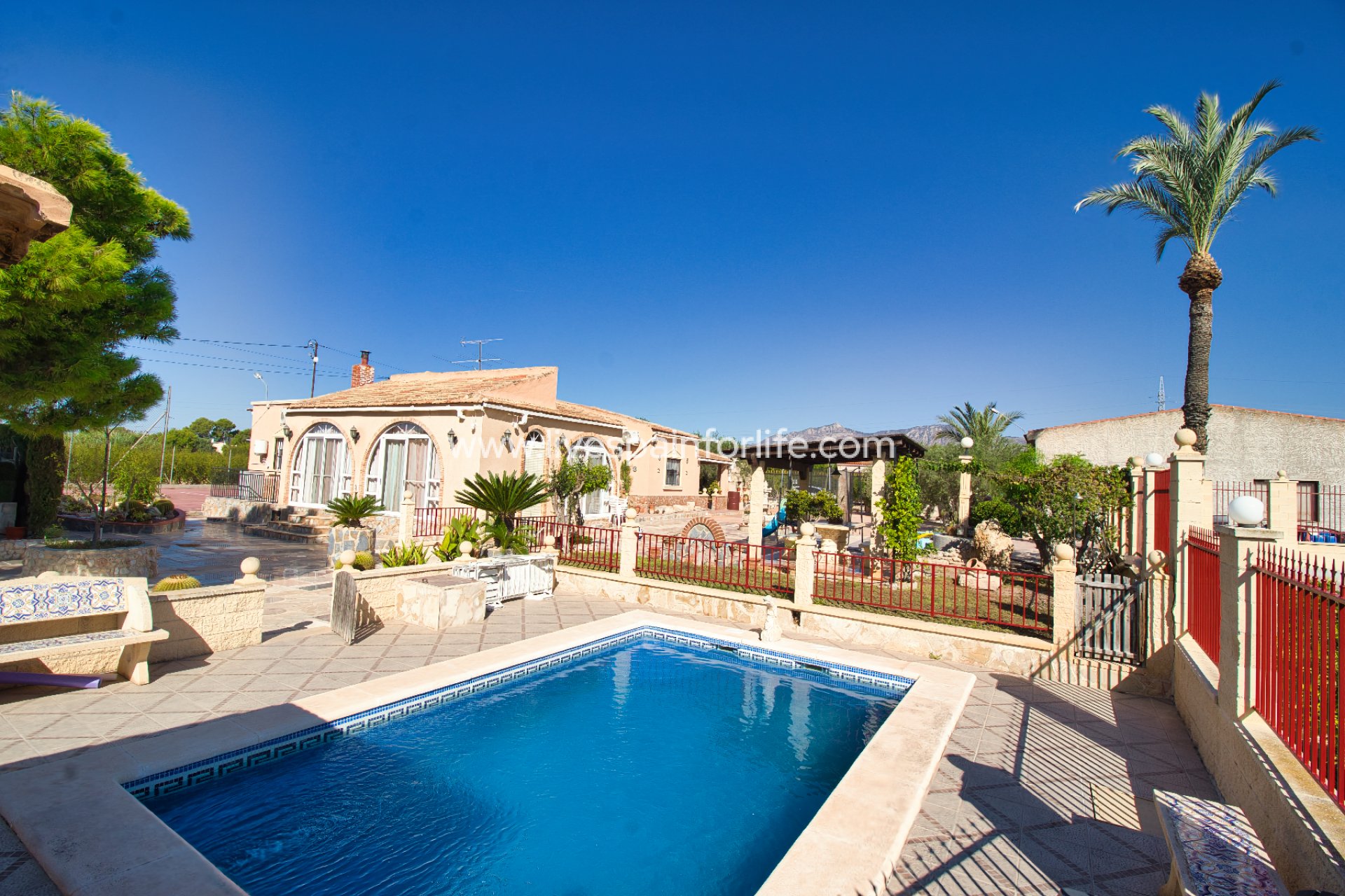 Resale - Country Property -
Crevillent