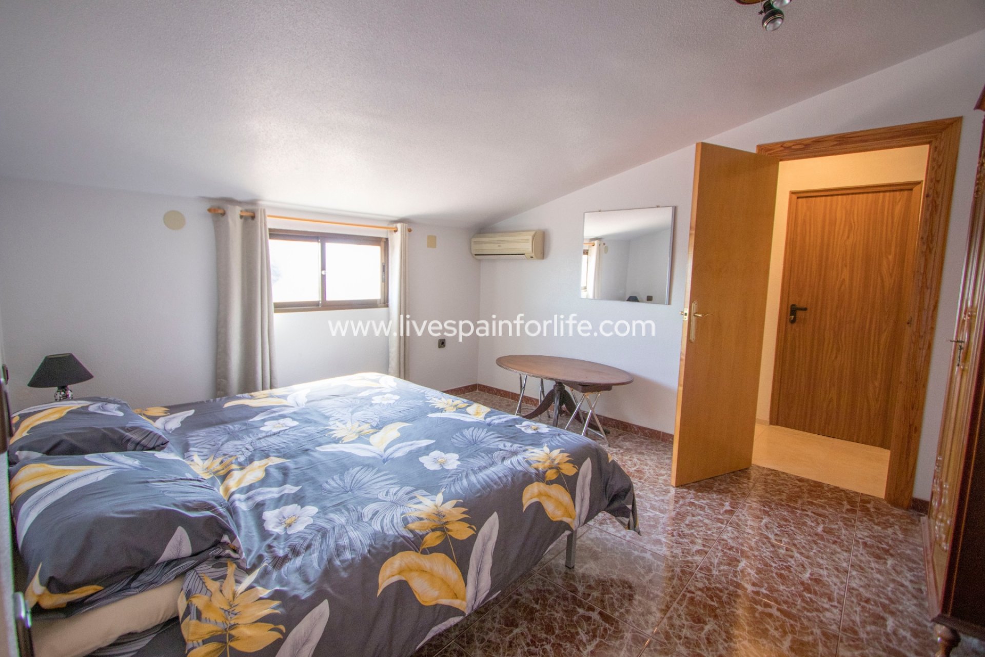 Resale - Country Property -
Crevillent