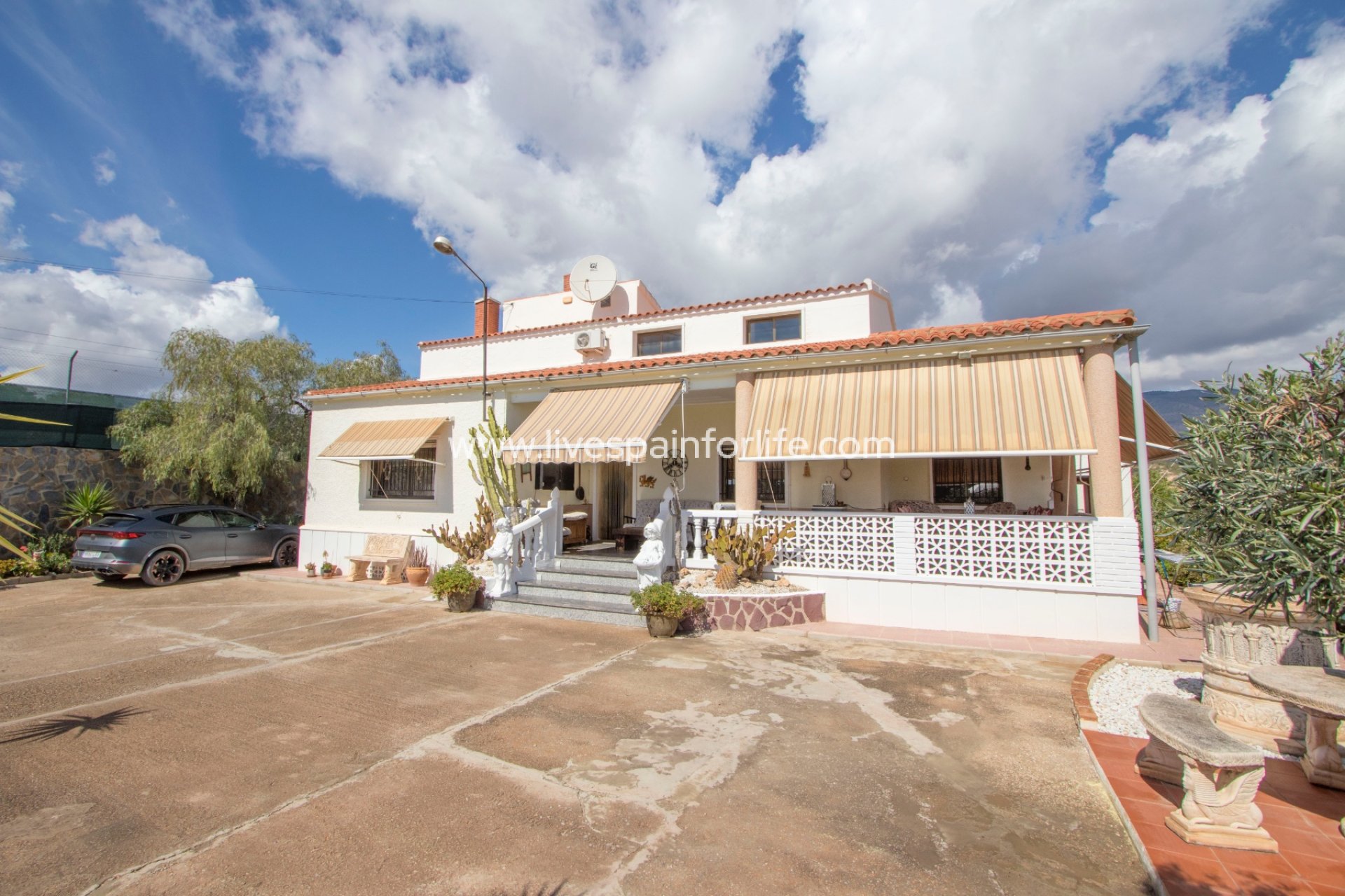 Resale - Country Property -
Crevillent