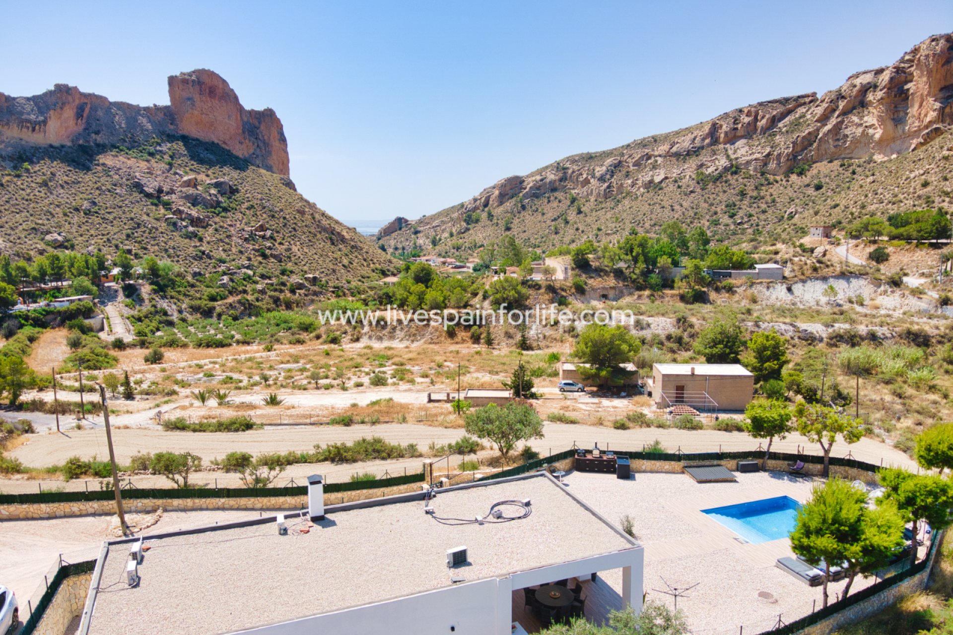 Resale - Country Property -
Crevillent