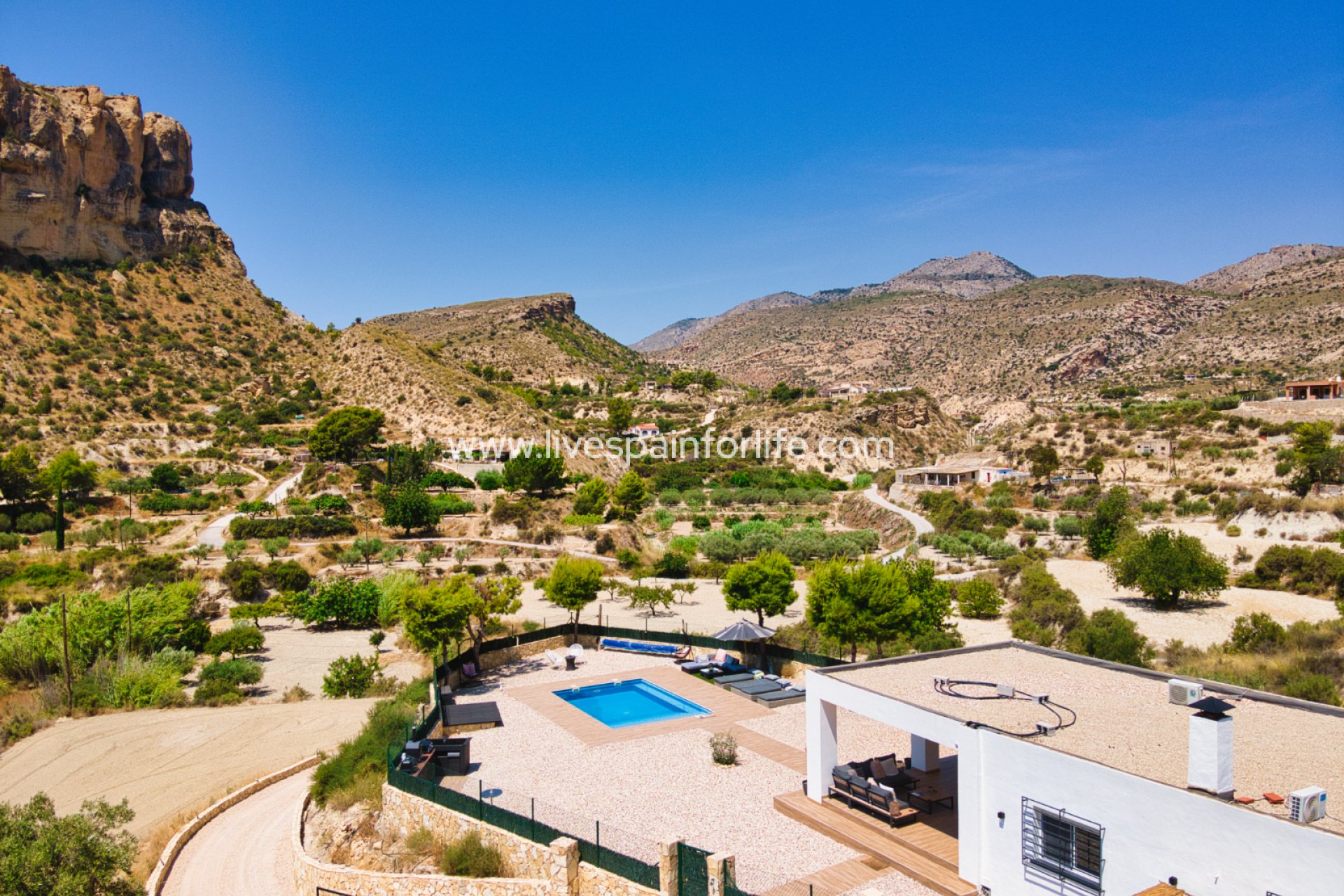 Resale - Country Property -
Crevillent