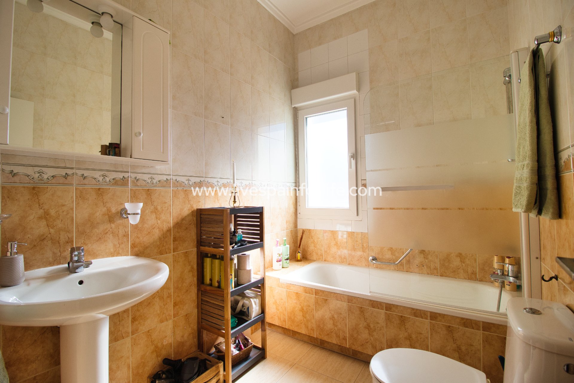 Resale - Country Property -
Daya Vieja