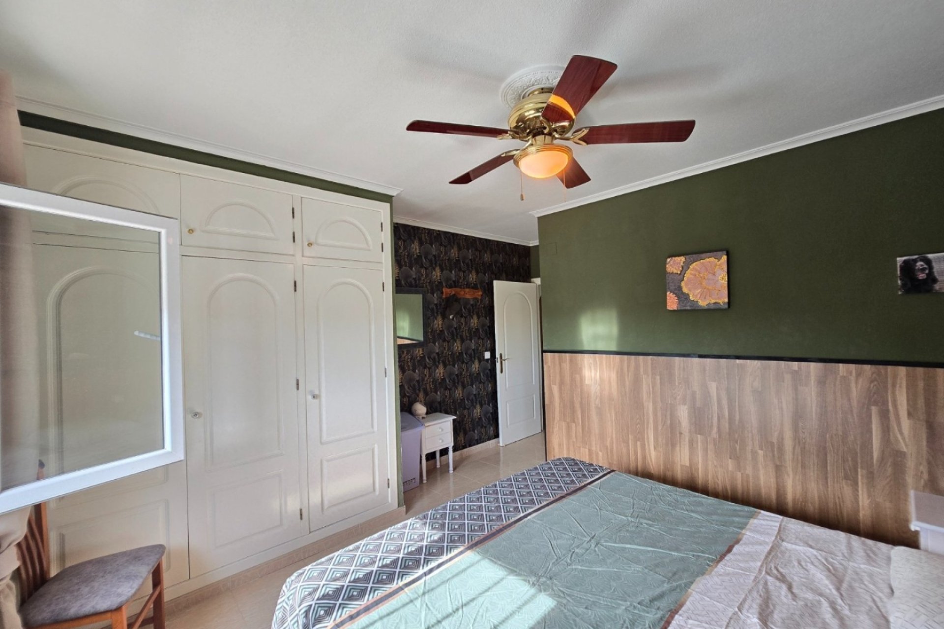 Resale - Country Property -
Dolores