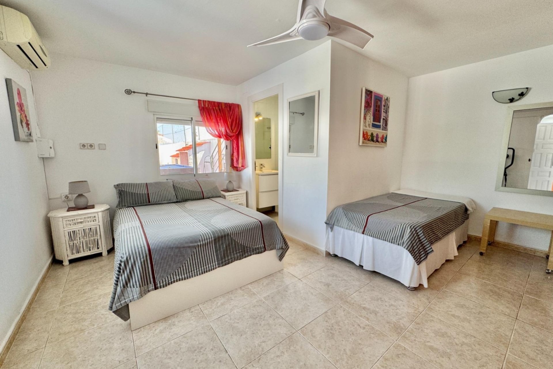 Resale - Country Property -
Dolores