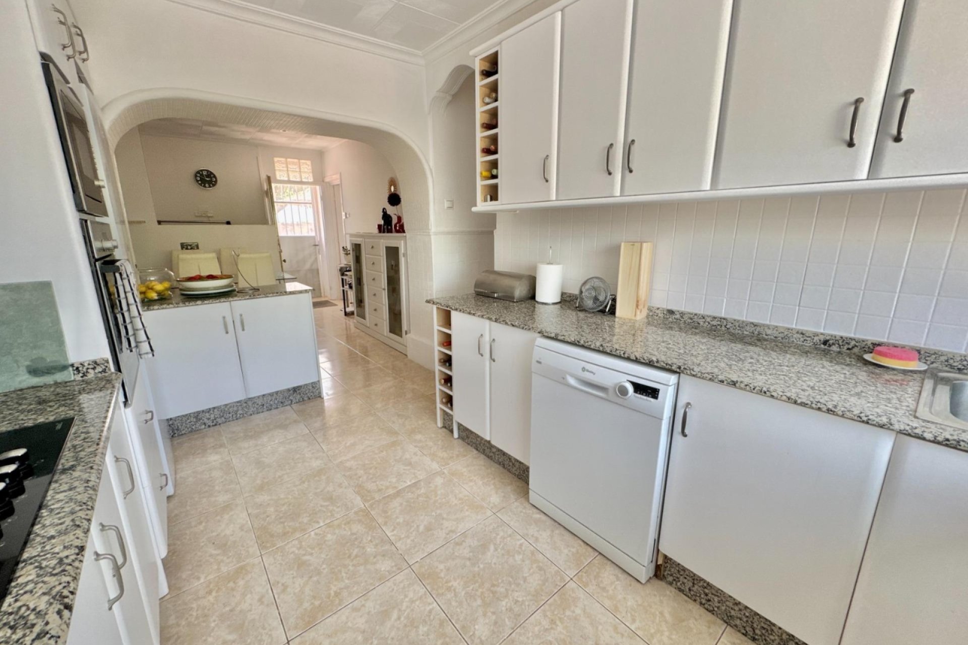 Resale - Country Property -
Dolores