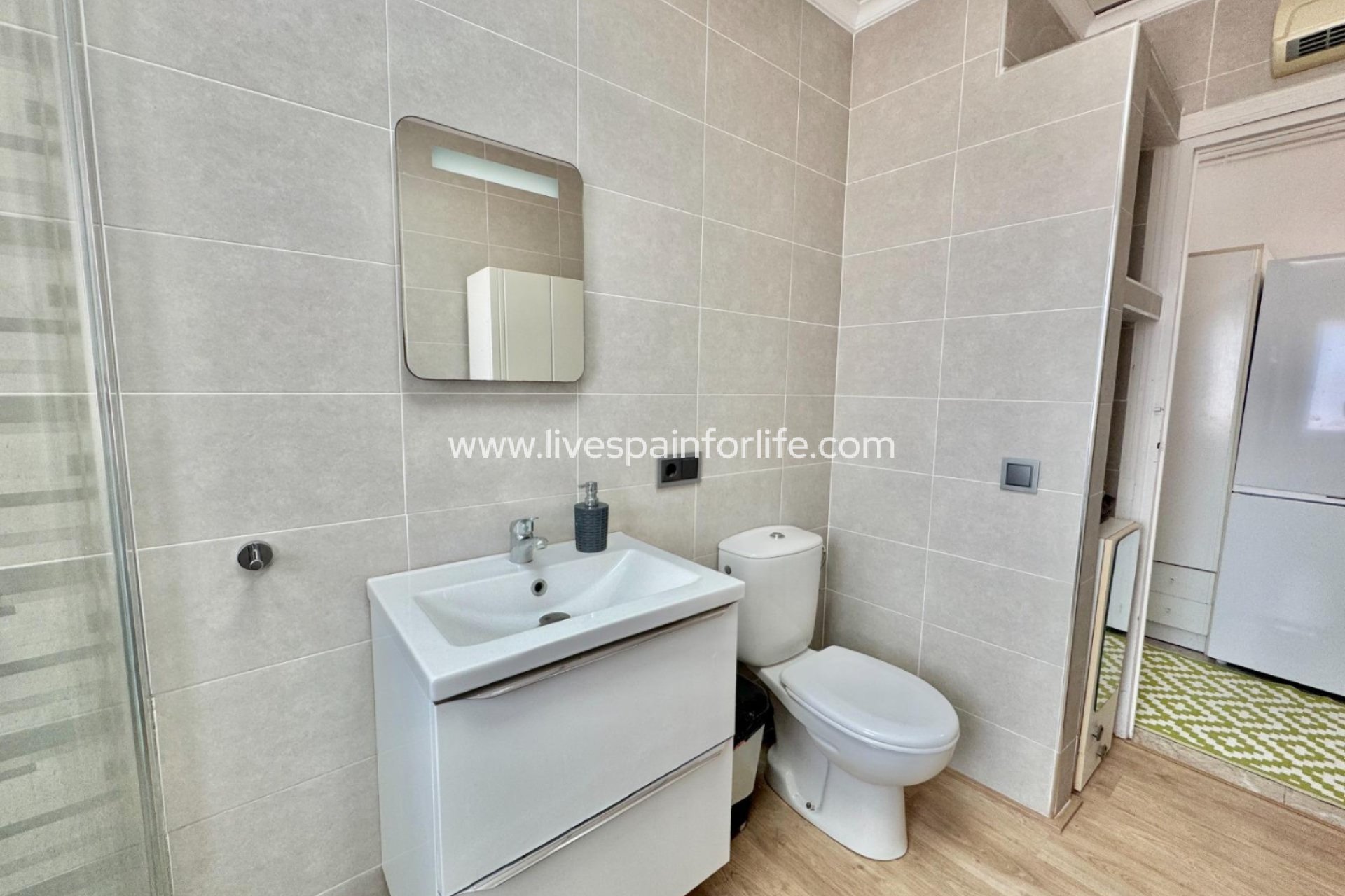 Resale - Country Property -
Dolores