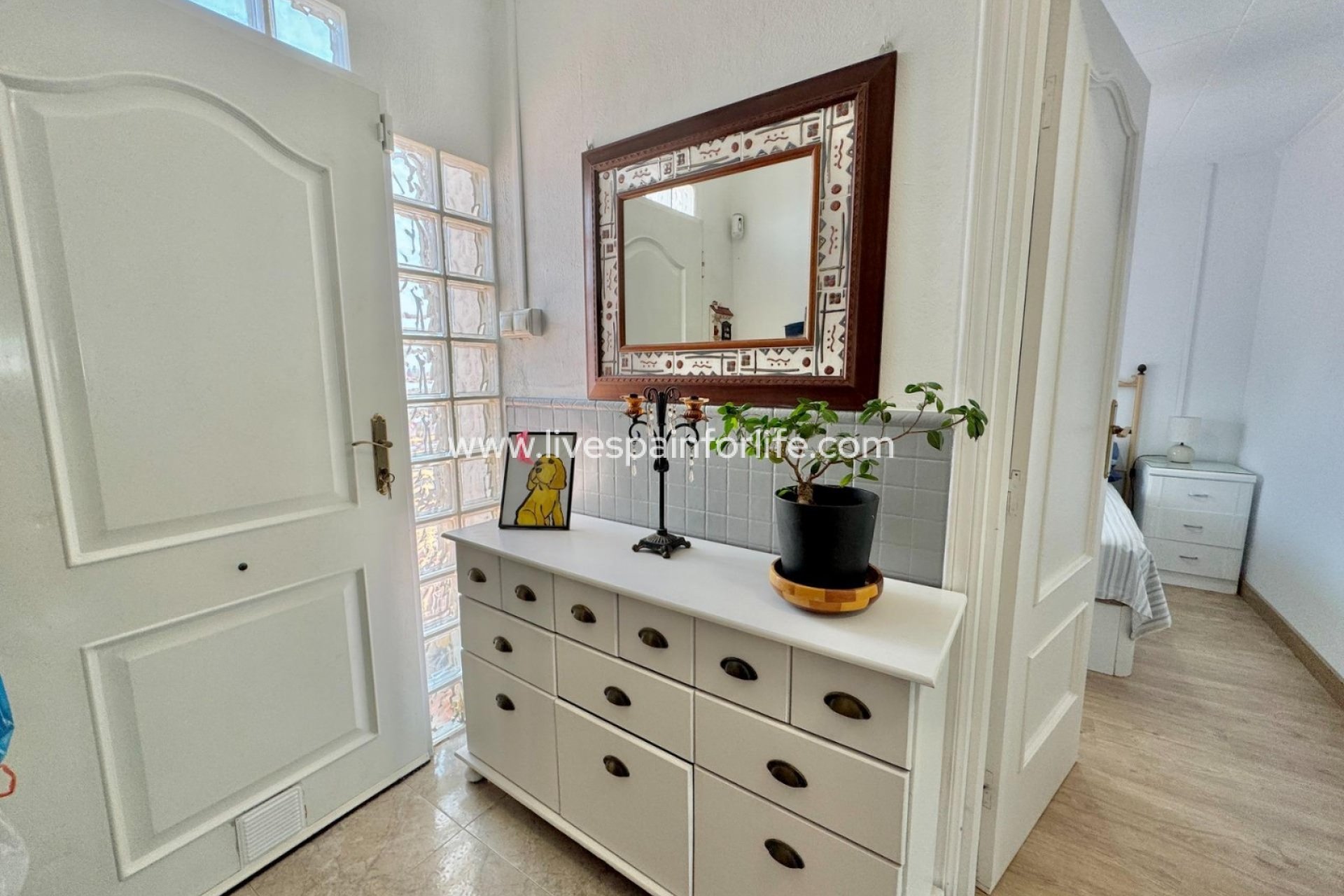 Resale - Country Property -
Dolores