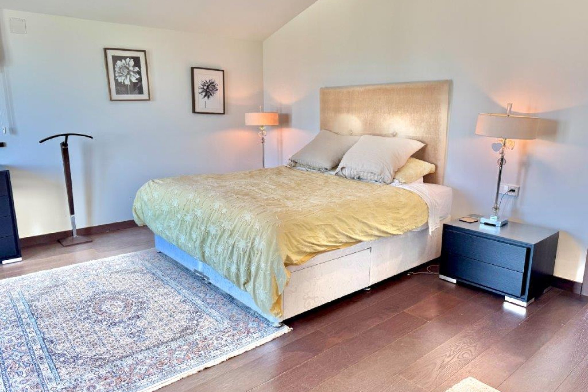 Resale - Country Property -
Dolores