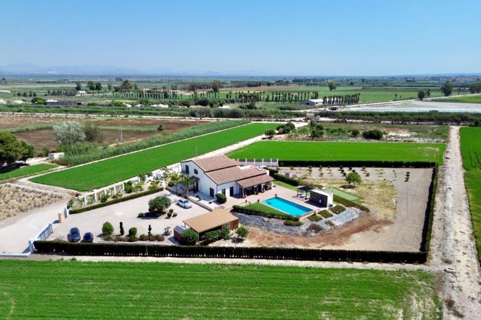 Resale - Country Property -
Dolores