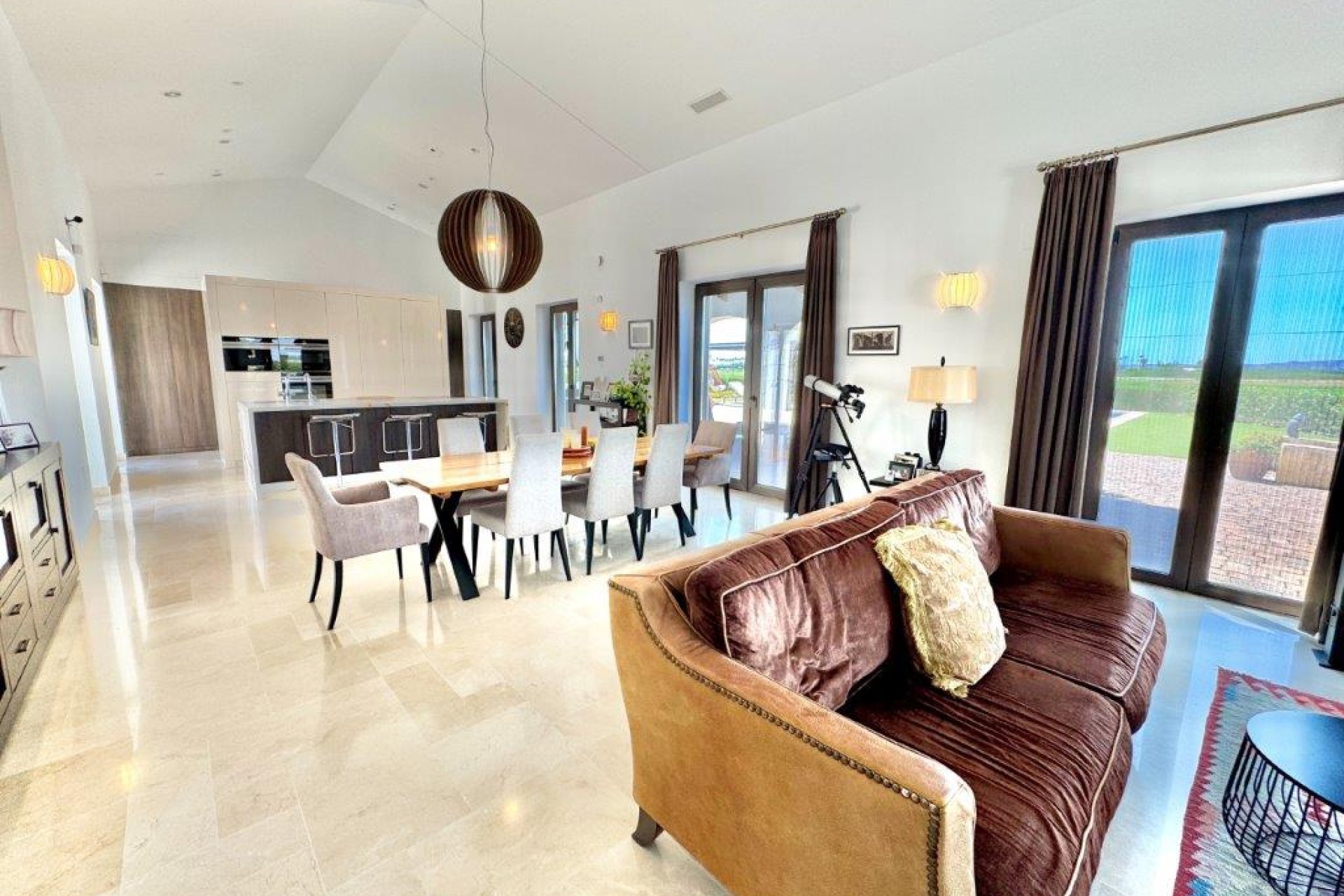 Resale - Country Property -
Dolores