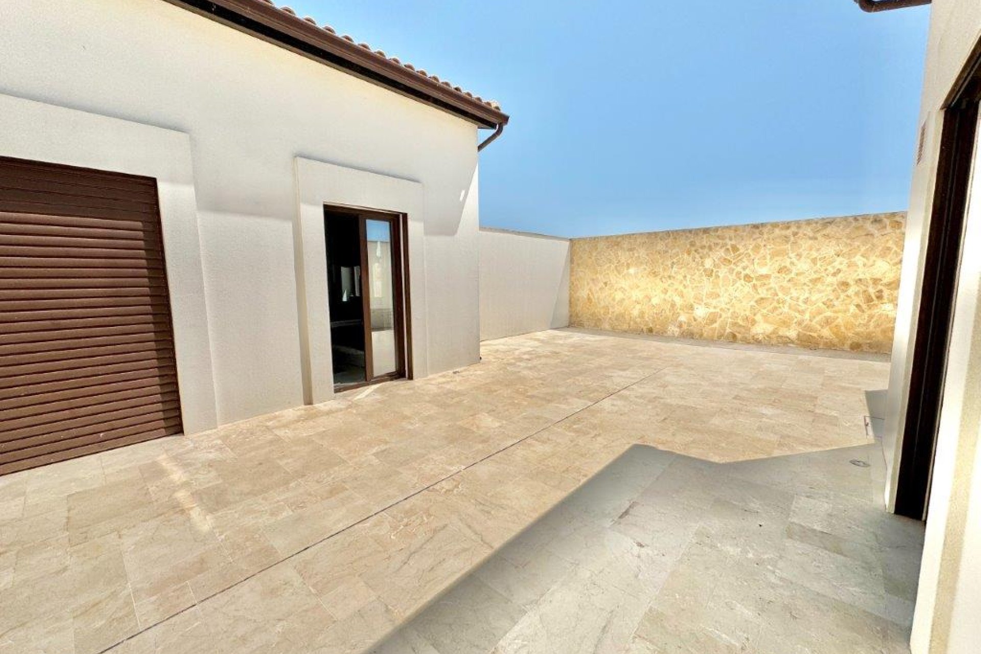 Resale - Country Property -
Dolores