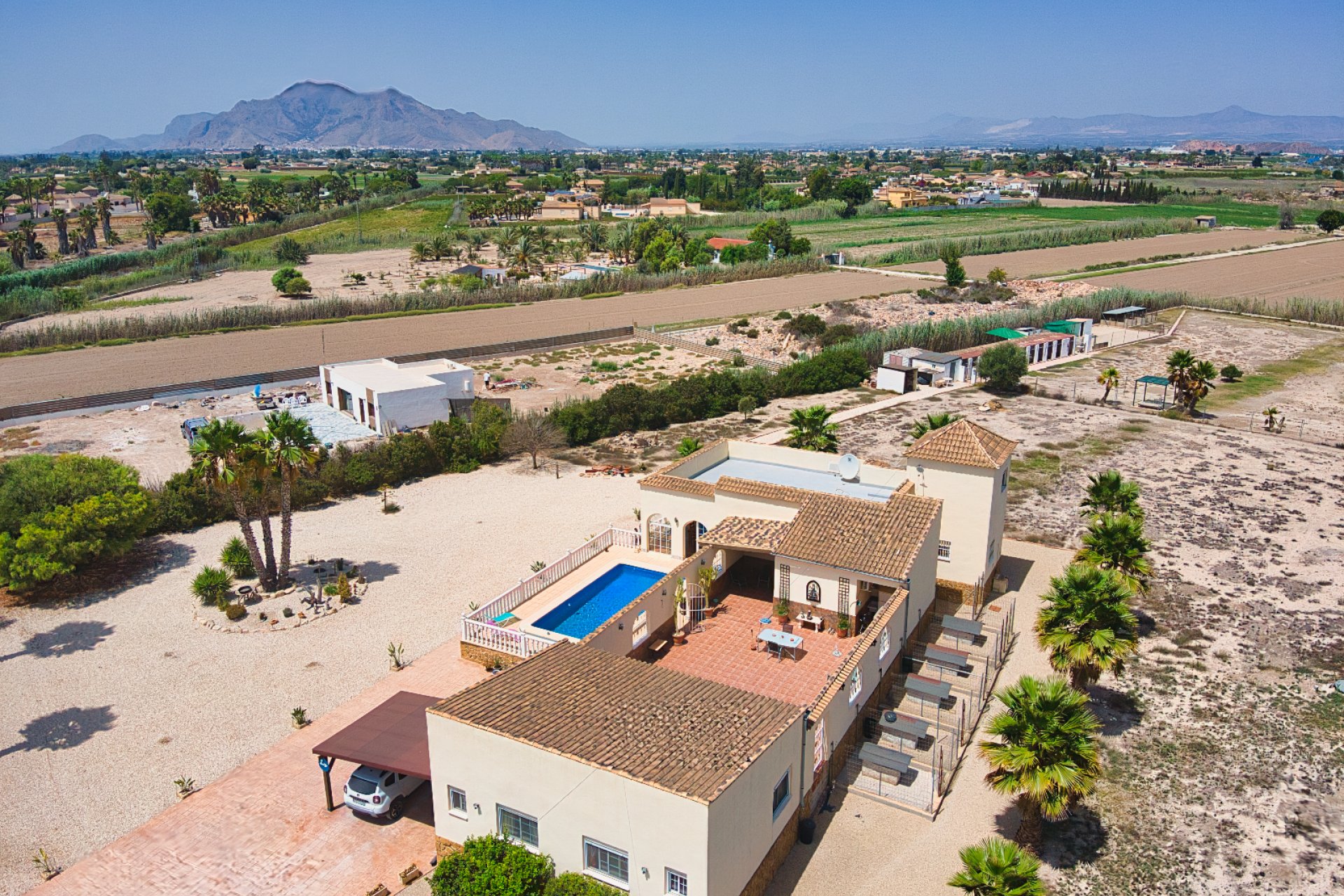 Resale - Country Property -
Dolores