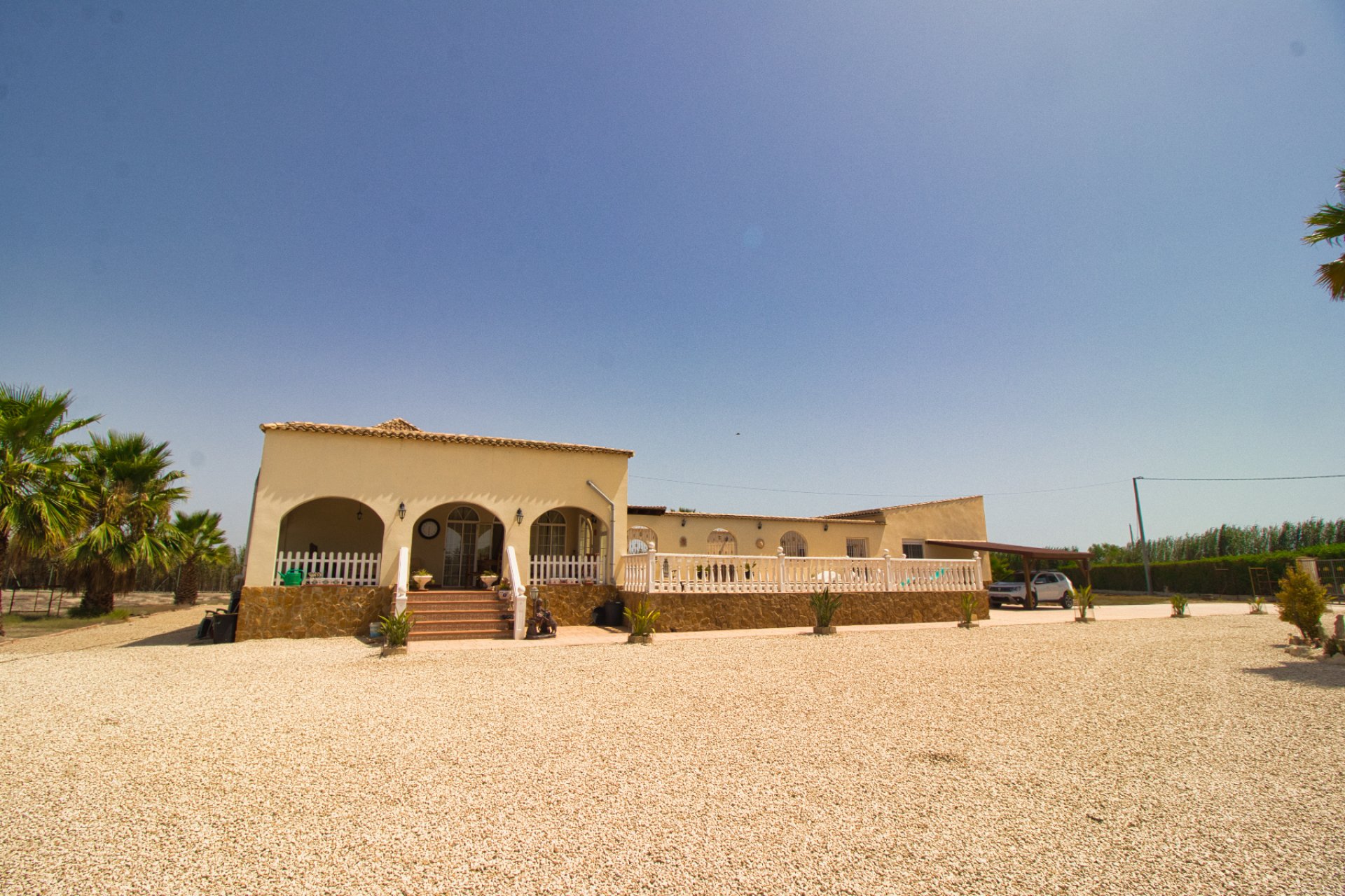 Resale - Country Property -
Dolores