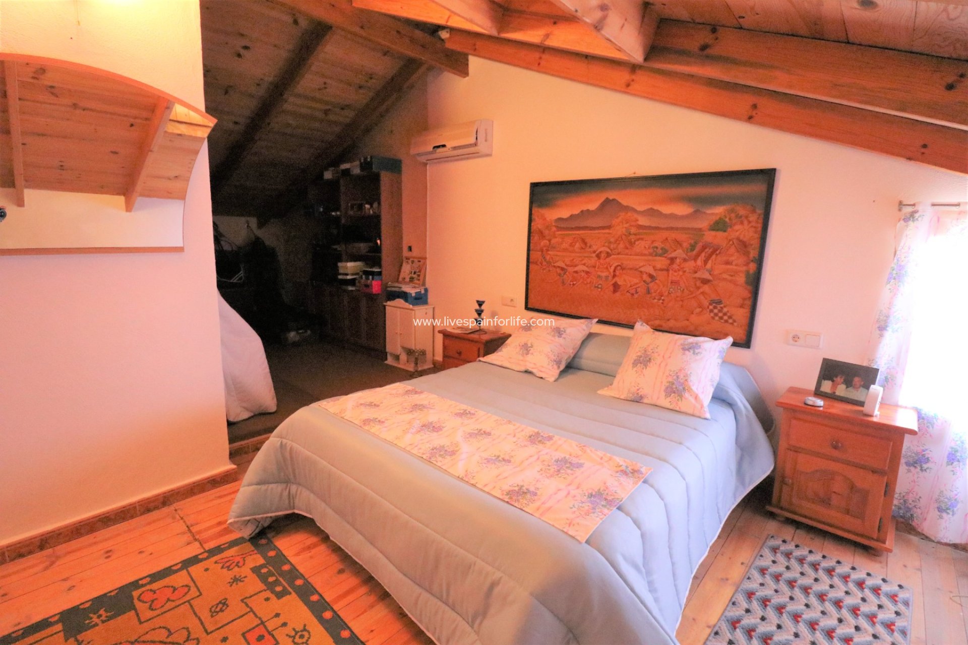 Resale - Country Property -
Dolores