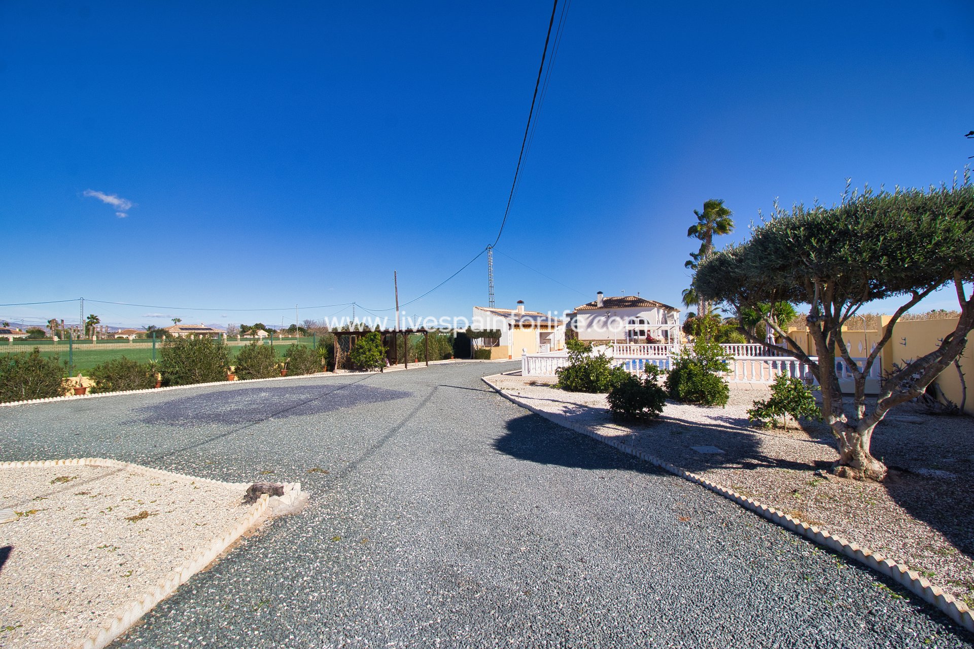 Resale - Country Property -
Dolores