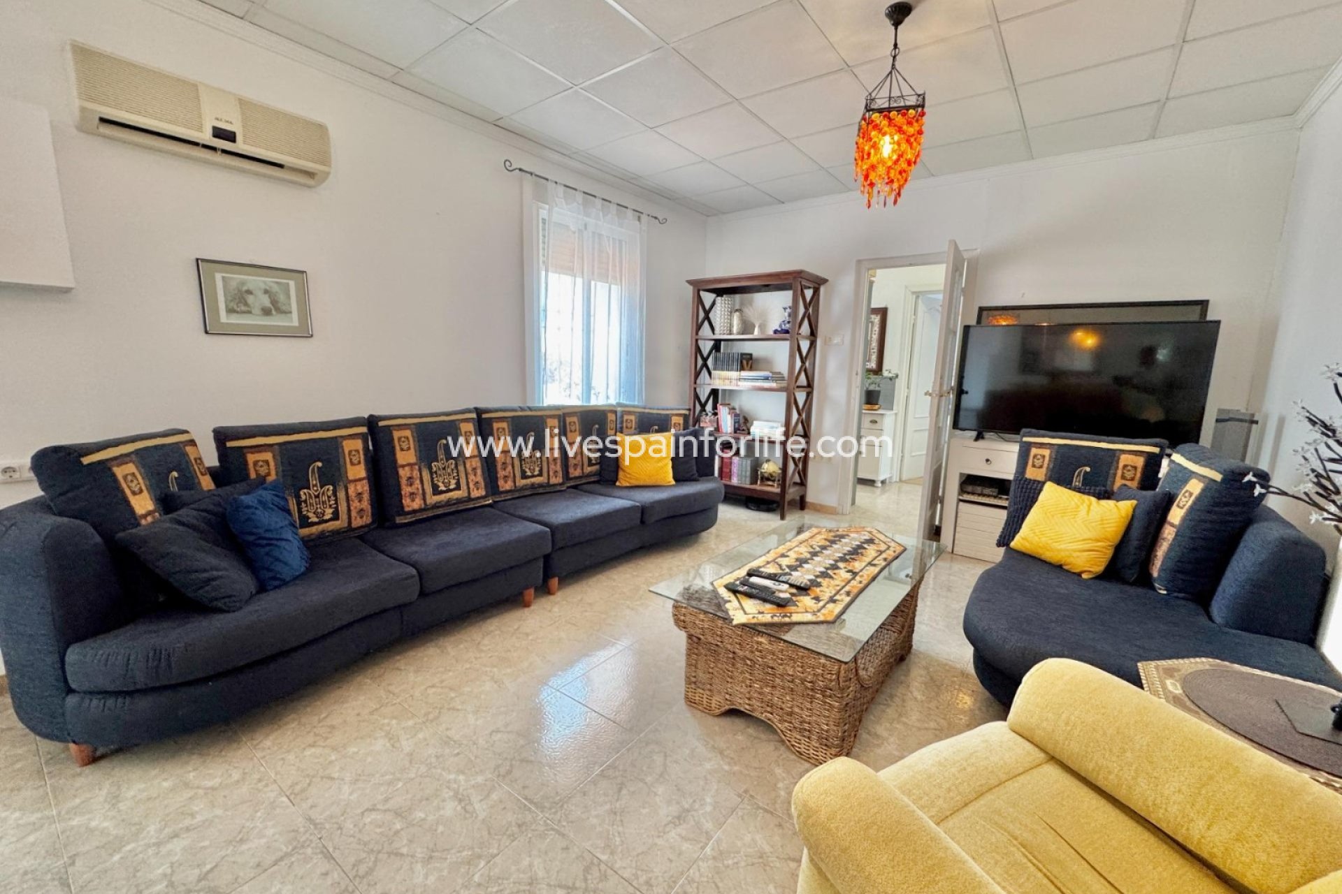 Resale - Country Property -
Dolores