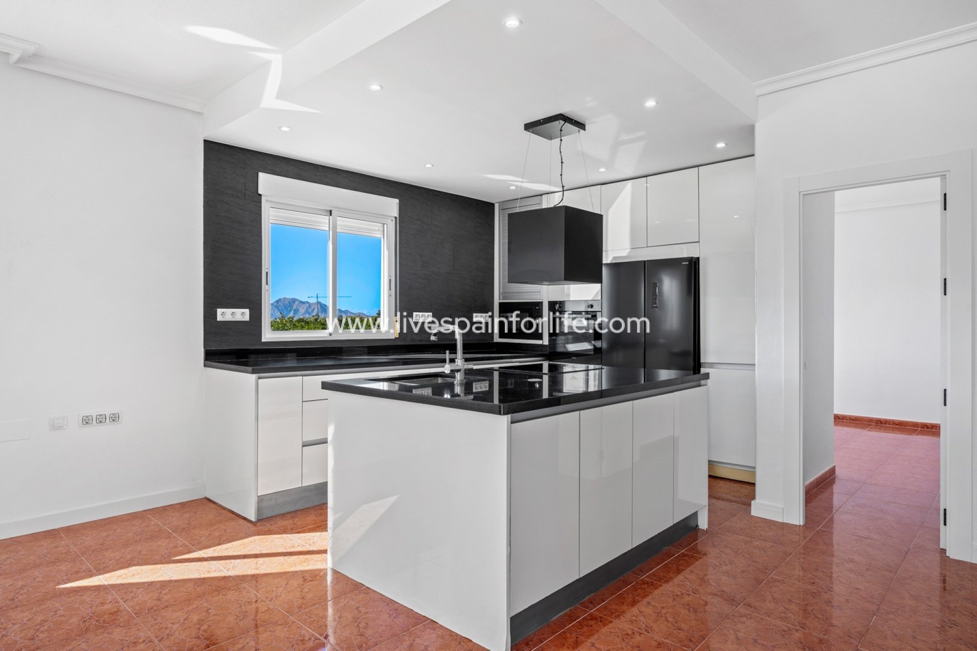 Resale - Country Property -
Dolores