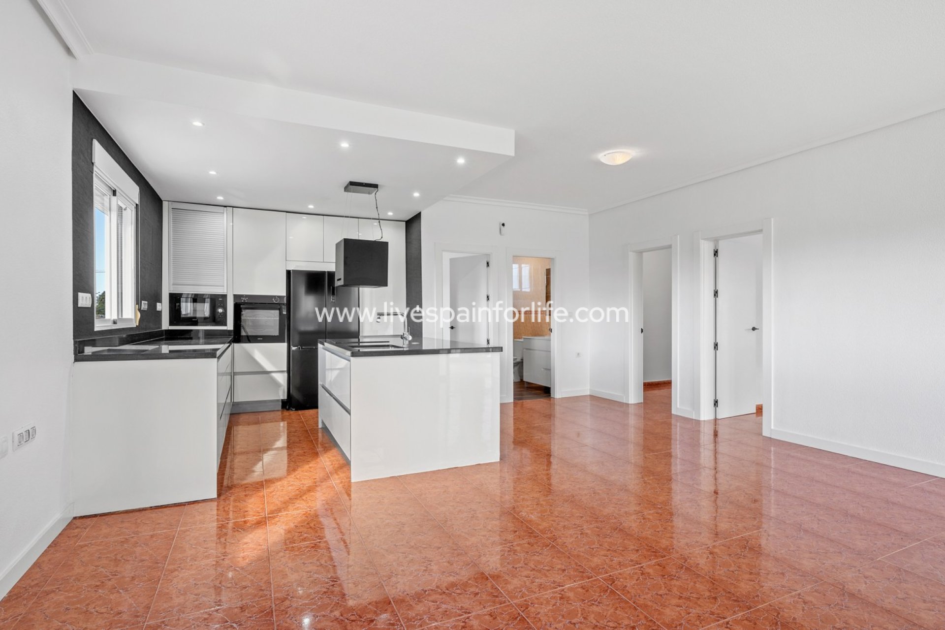 Resale - Country Property -
Dolores