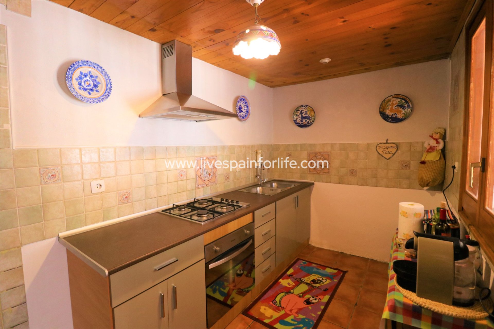 Resale - Country Property -
Dolores