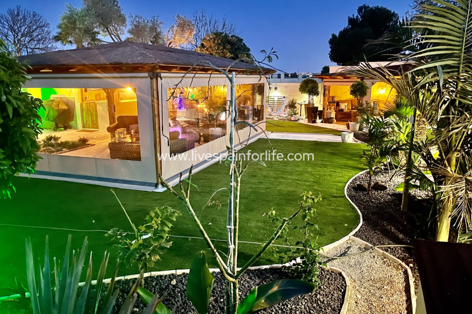 Resale - Country Property -
Dolores