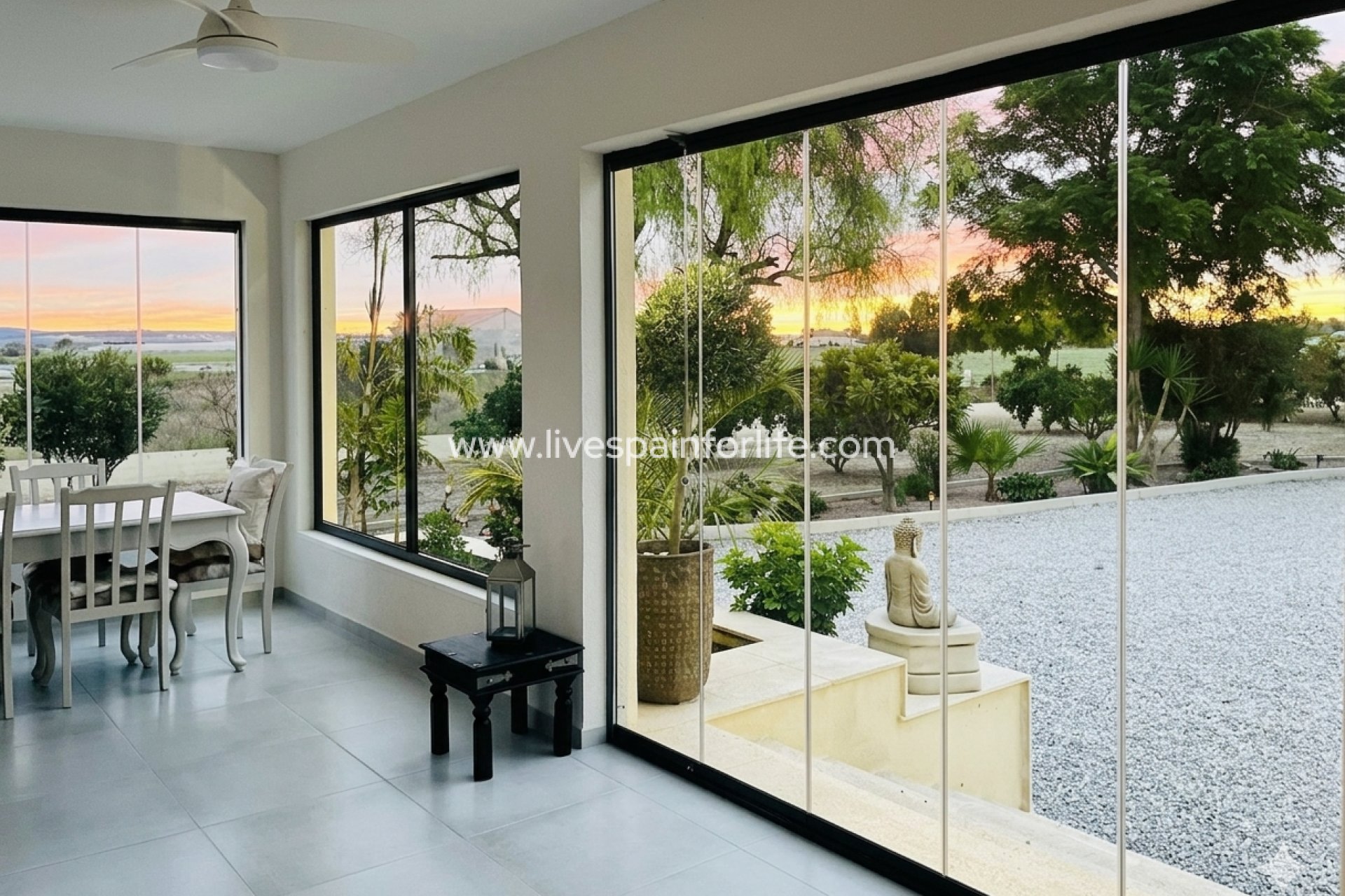 Resale - Country Property -
Dolores